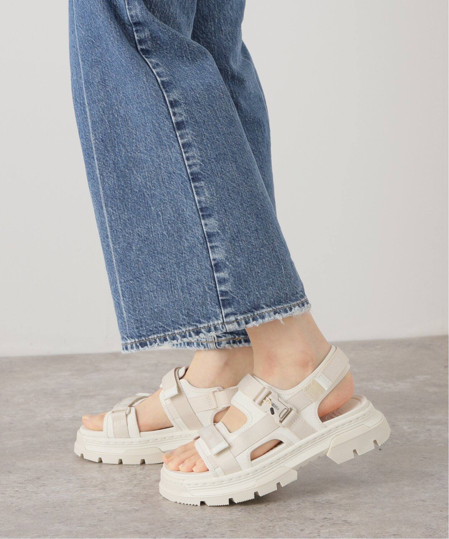 Dr.Martens/ドクターマーチン】 Forster 31561112（サンダル 