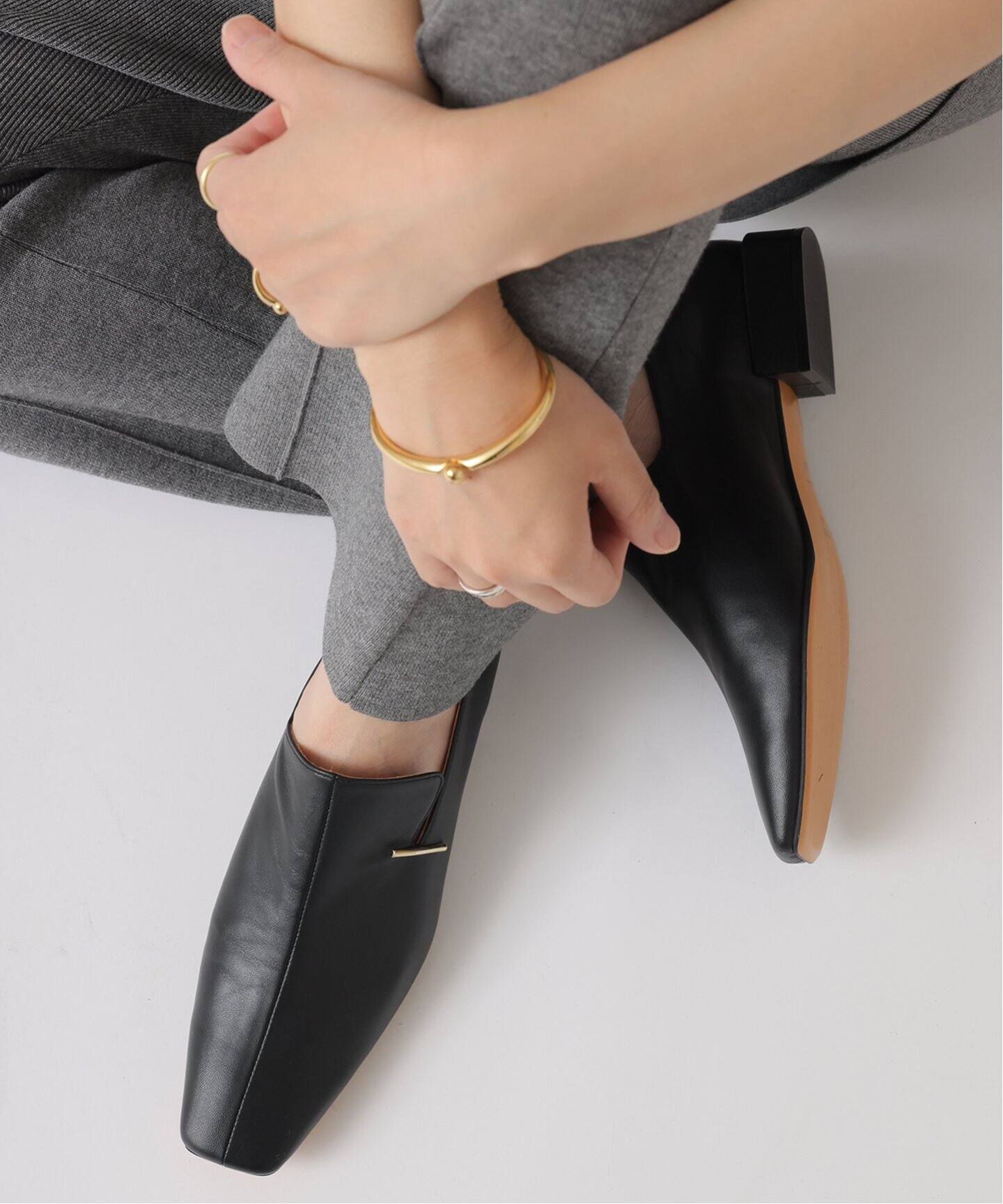 ヘンリエンバーゴERIKA LOFFER 242130