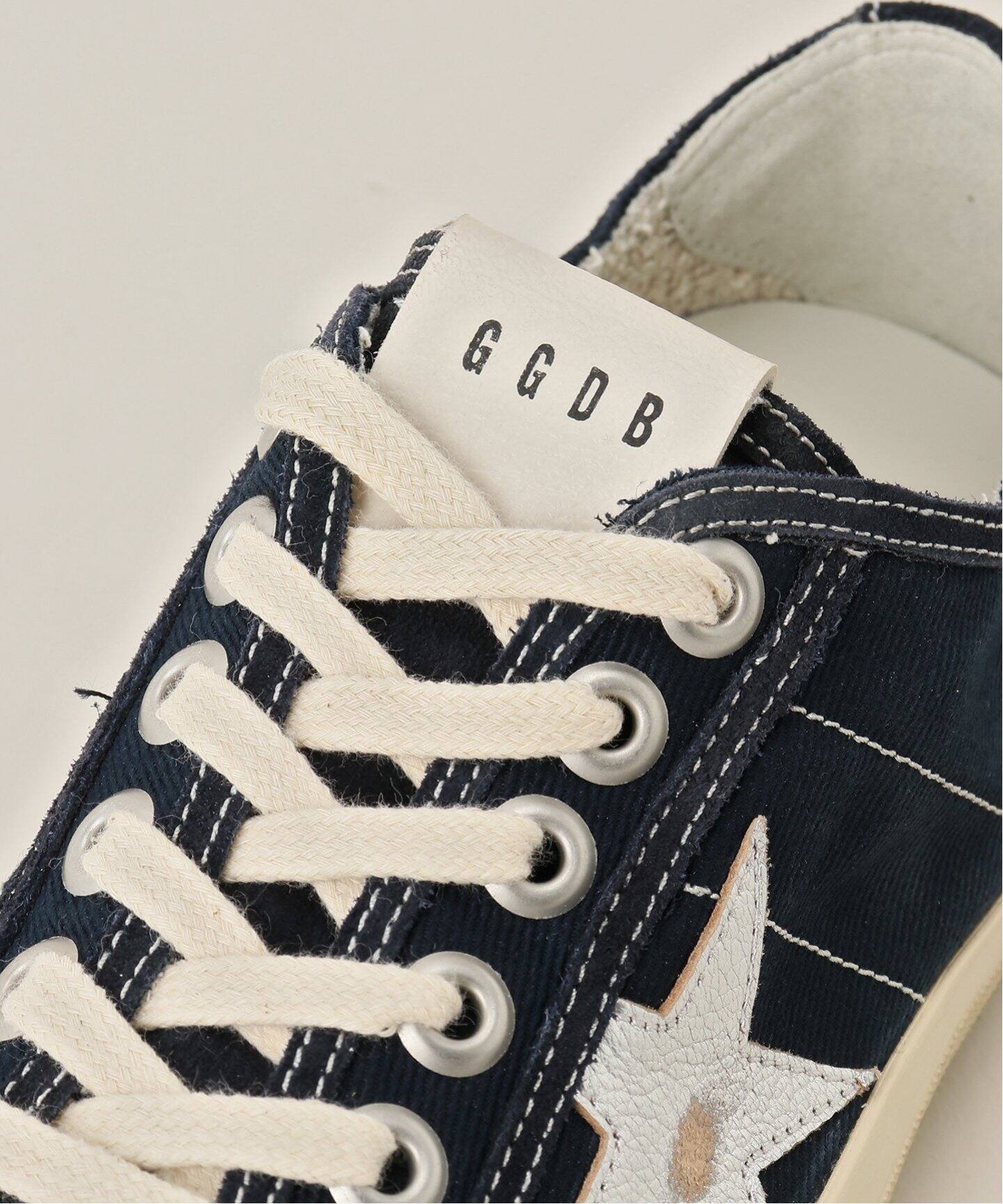 GOLDEN GOOSE/ゴールデングース】V-STAR CANVAS（スニーカー 