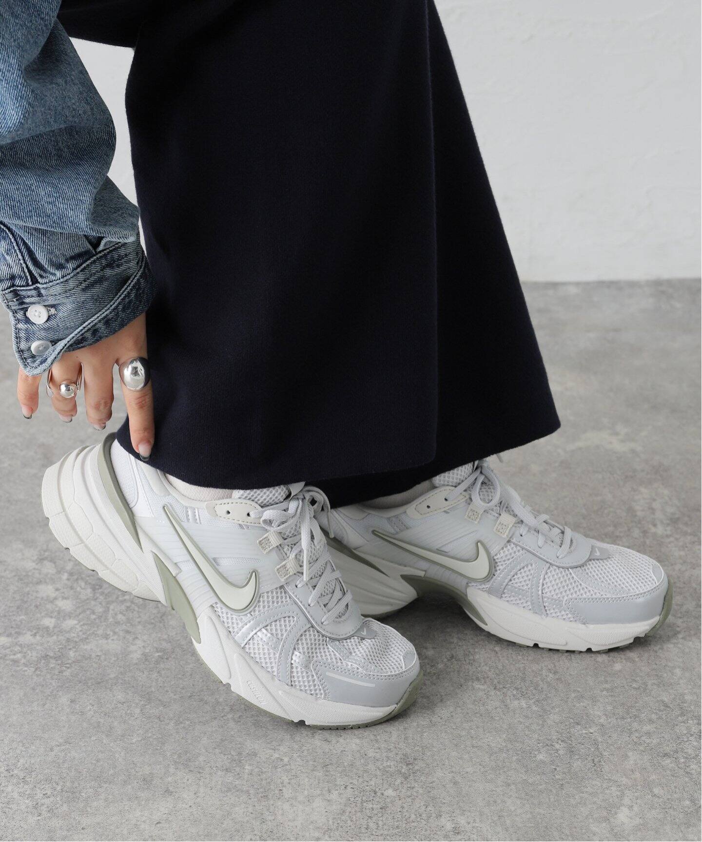 追加》【NIKE/ナイキ】ウィメンズ V2K ラン：スニーカー（スニーカー  