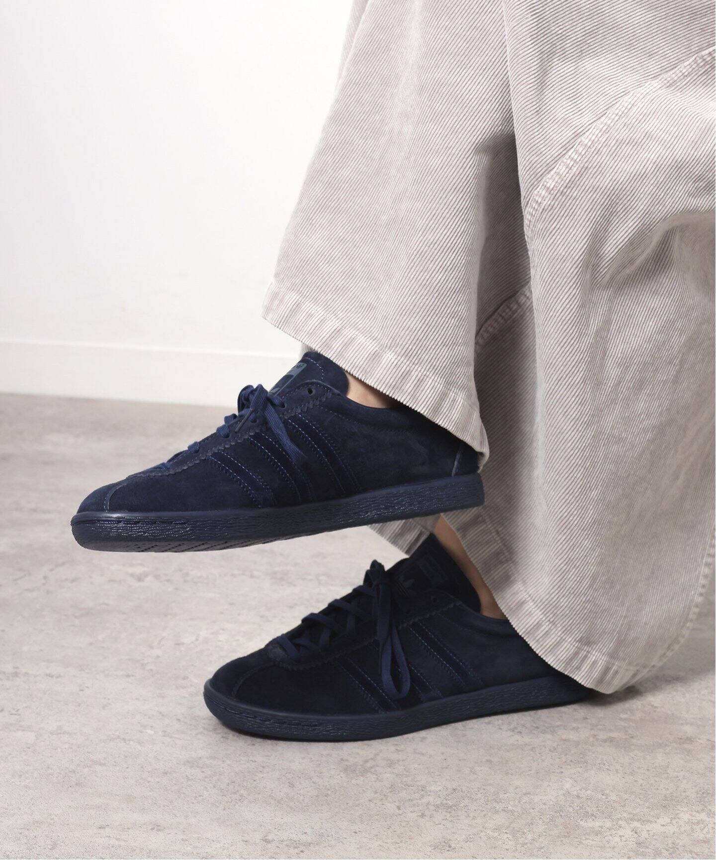 adidas Originals】TOBACCO：スニーカー JR2743（スニーカー 