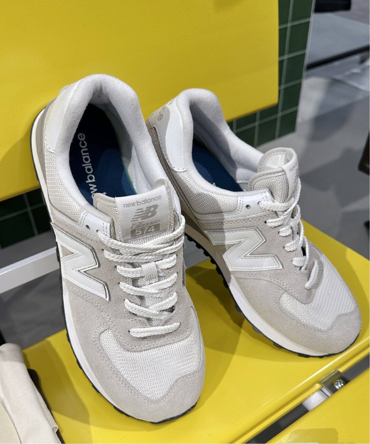 新品・未使用）NEW BALANCE x STAUD ML574シューズ（NEW BALANCE 