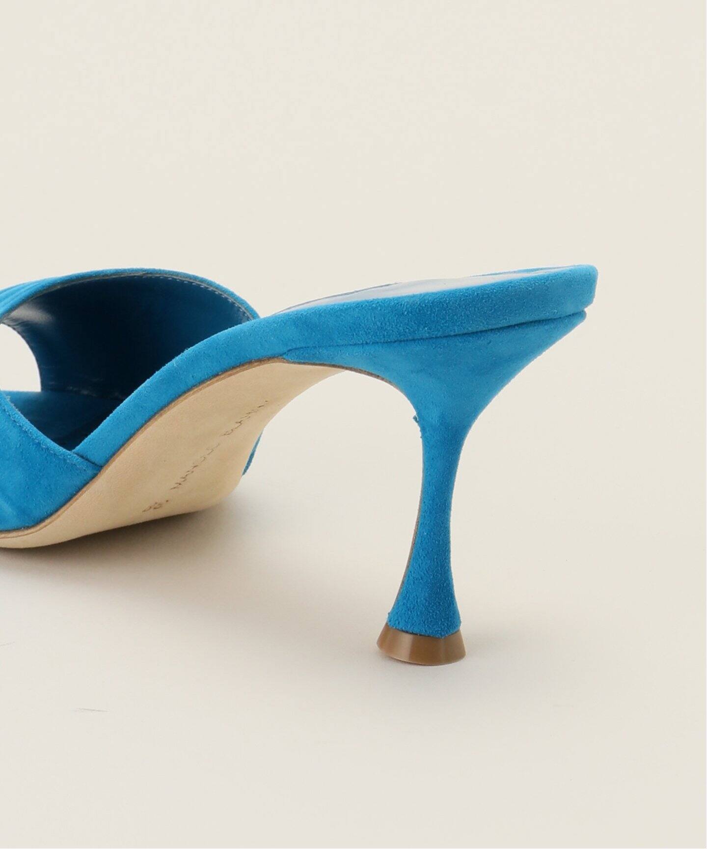 MANOLO BLAHNIK/マノロ ブラニク】 PIRUA 7cm Heel Sandal（サンダル  