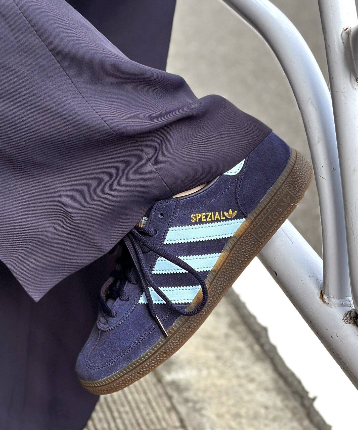 ADIDAS/アディダス】HANDBALL SPEZIAL(NAVY)（スニーカー）｜AP STUDIO 