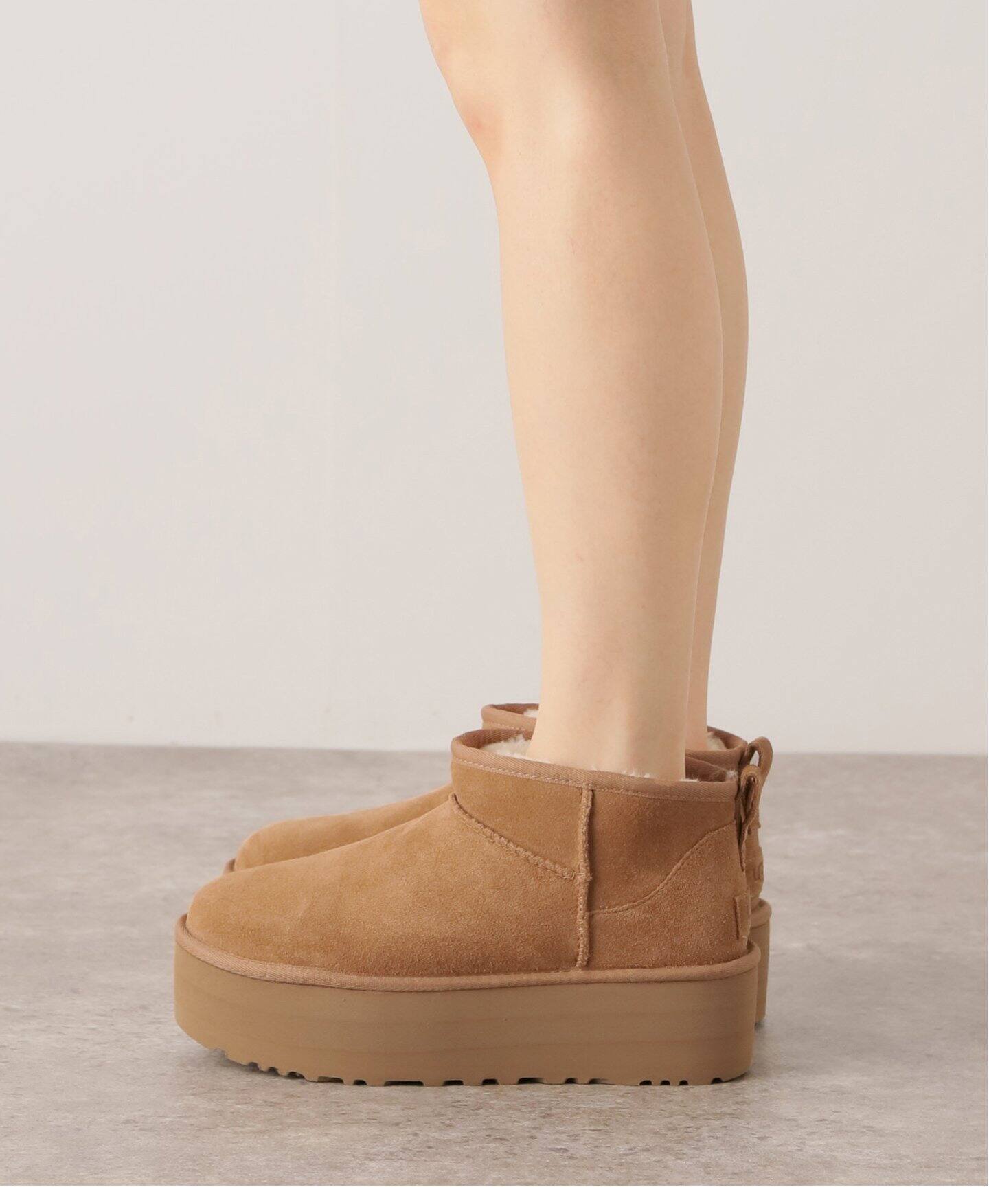 UGG/アグ】Classic Ultra Mini Platform（ブーティ・ショートブーツ 
