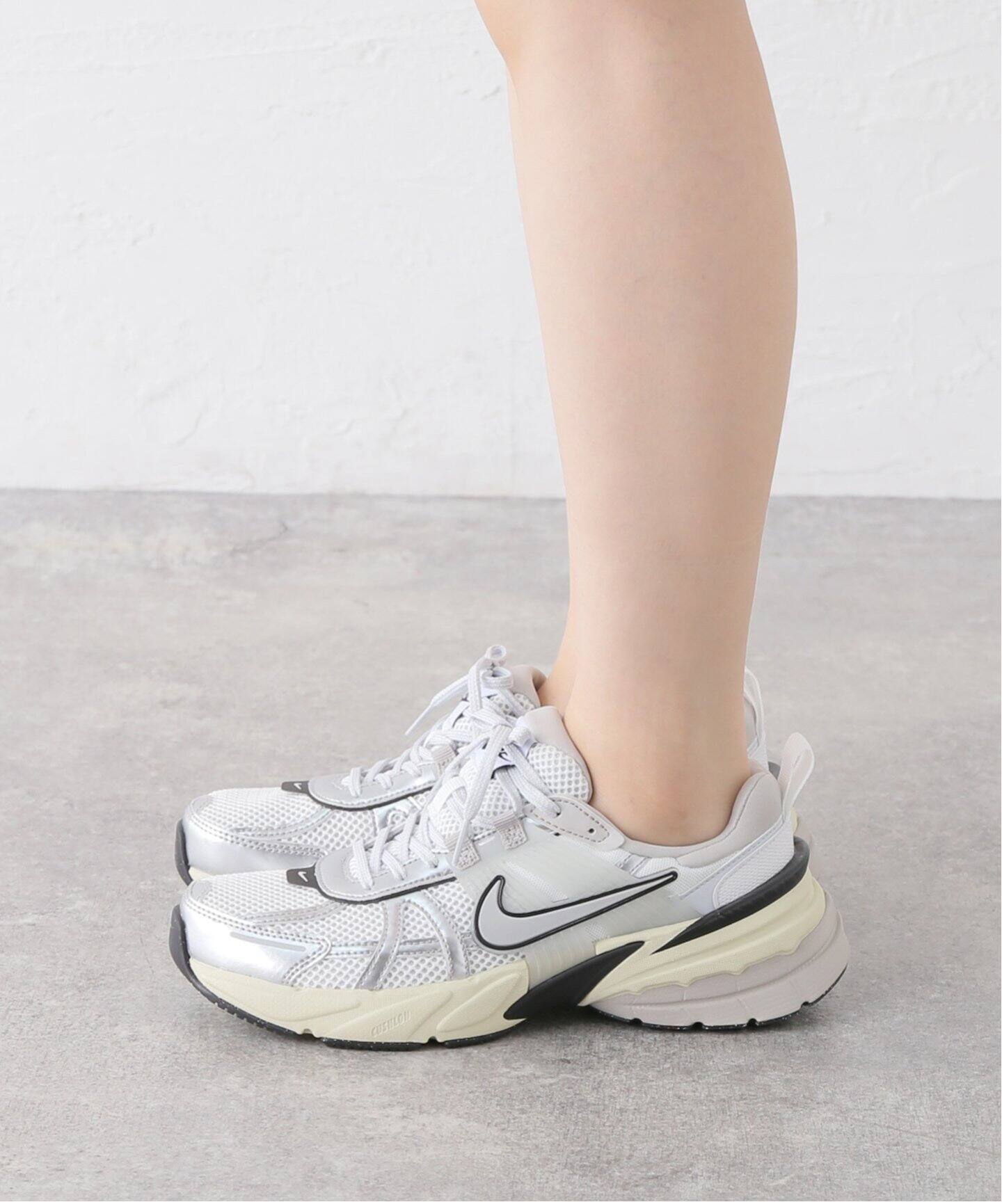 NIKE/ ナイキ】V2K Run(Silver)（その他シューズ）｜AP STUDIO 
