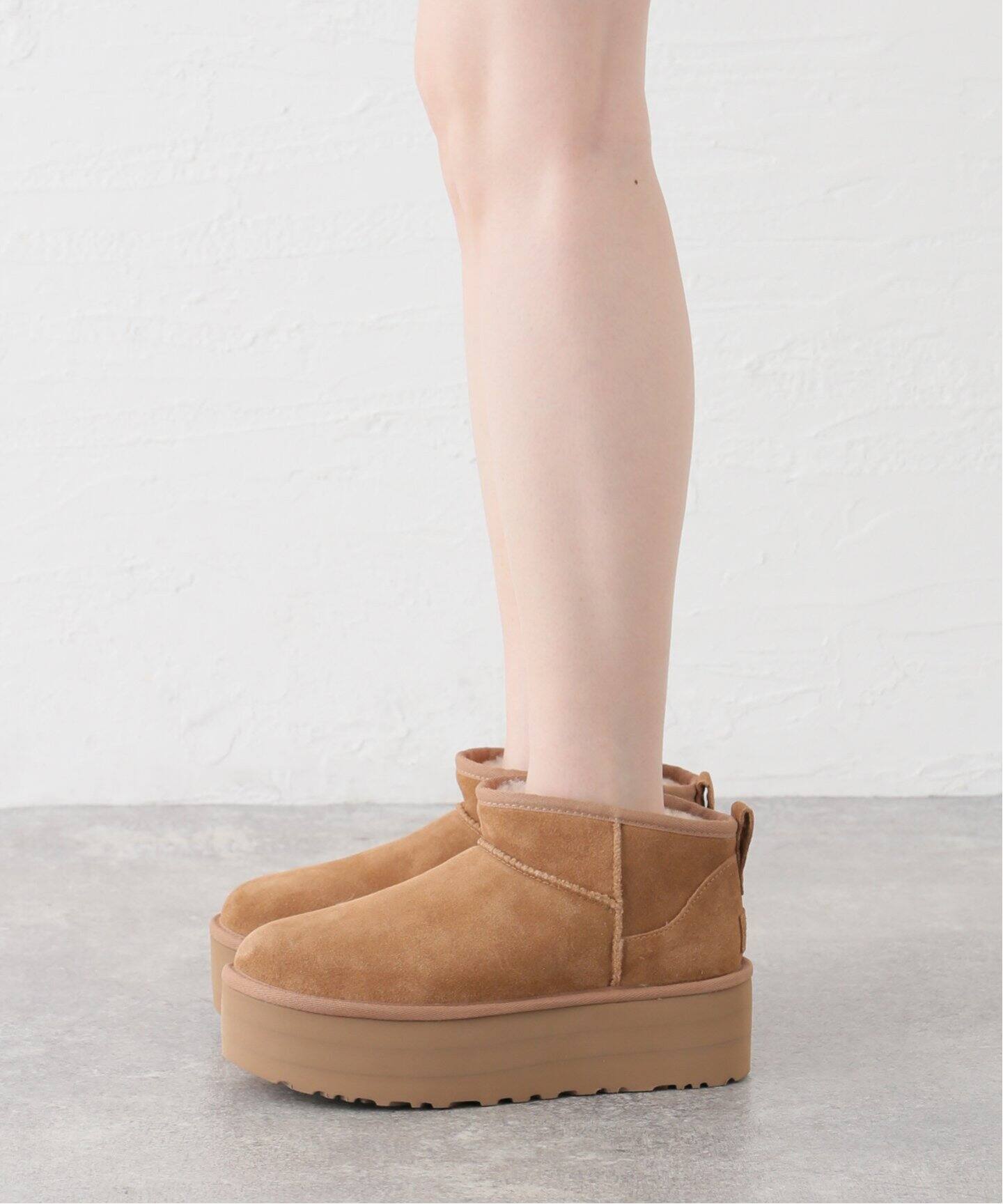 UGG/アグ】W CLASSIC ULTRA MINI PLATFORM（ブーティ・ショートブーツ 