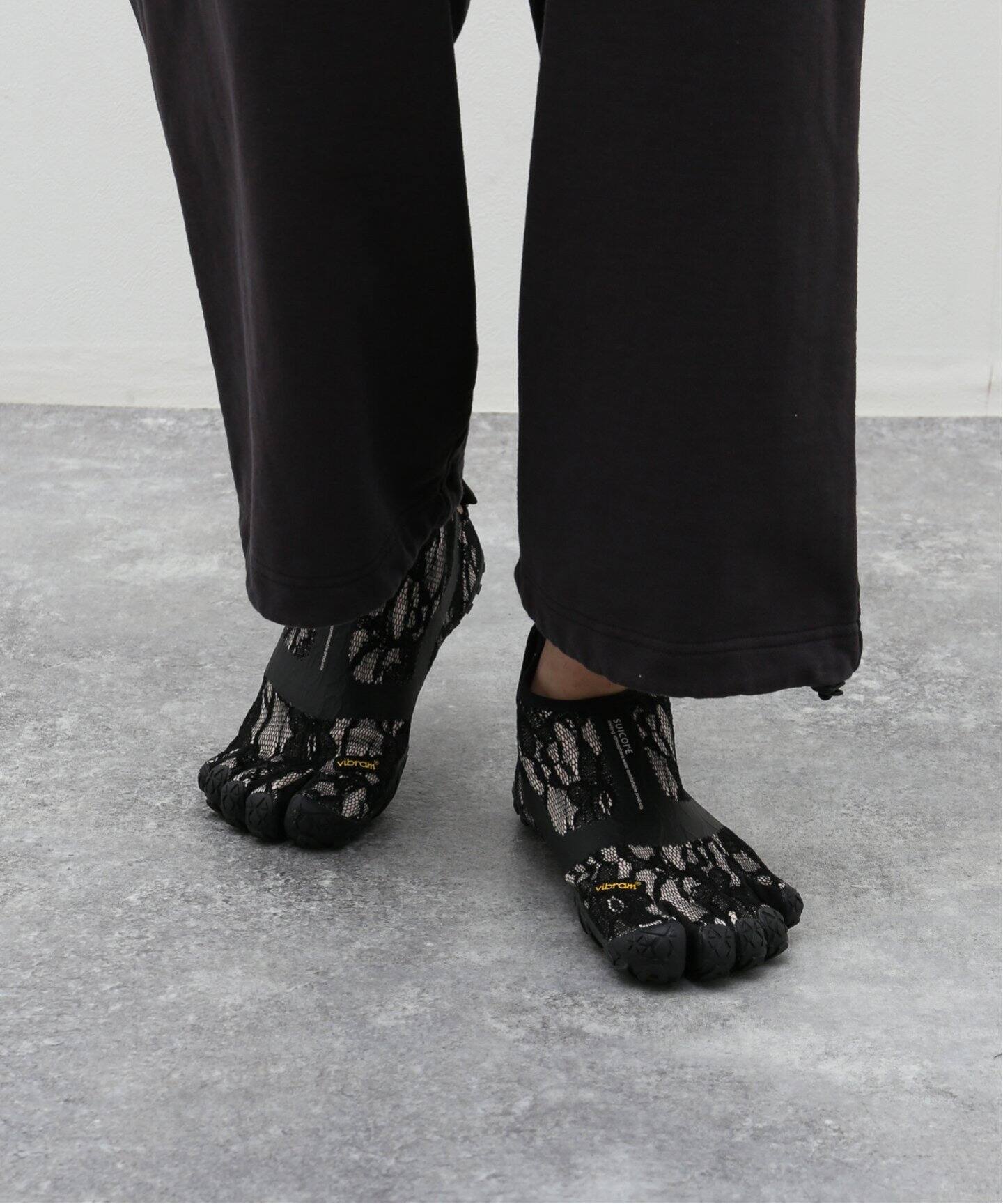 doublet × SUICOKE / ダブレット × スイコック】LACE FIVE FINGERS 
