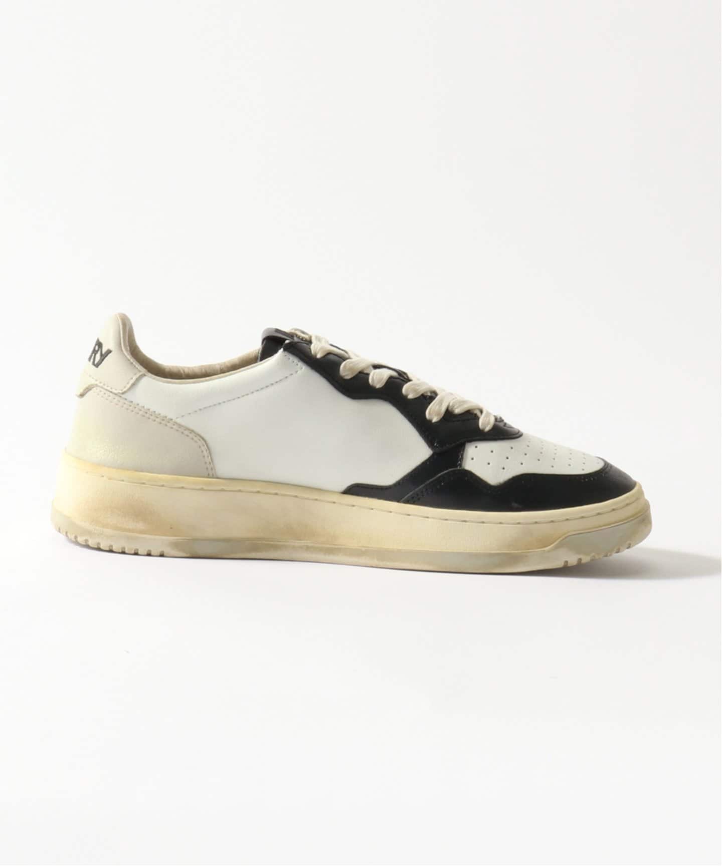 AUTRY Super Vintage Sneakers ヴィンテージスニーカー Autry Medalist Super Vintage Low Sneakers In White Green And