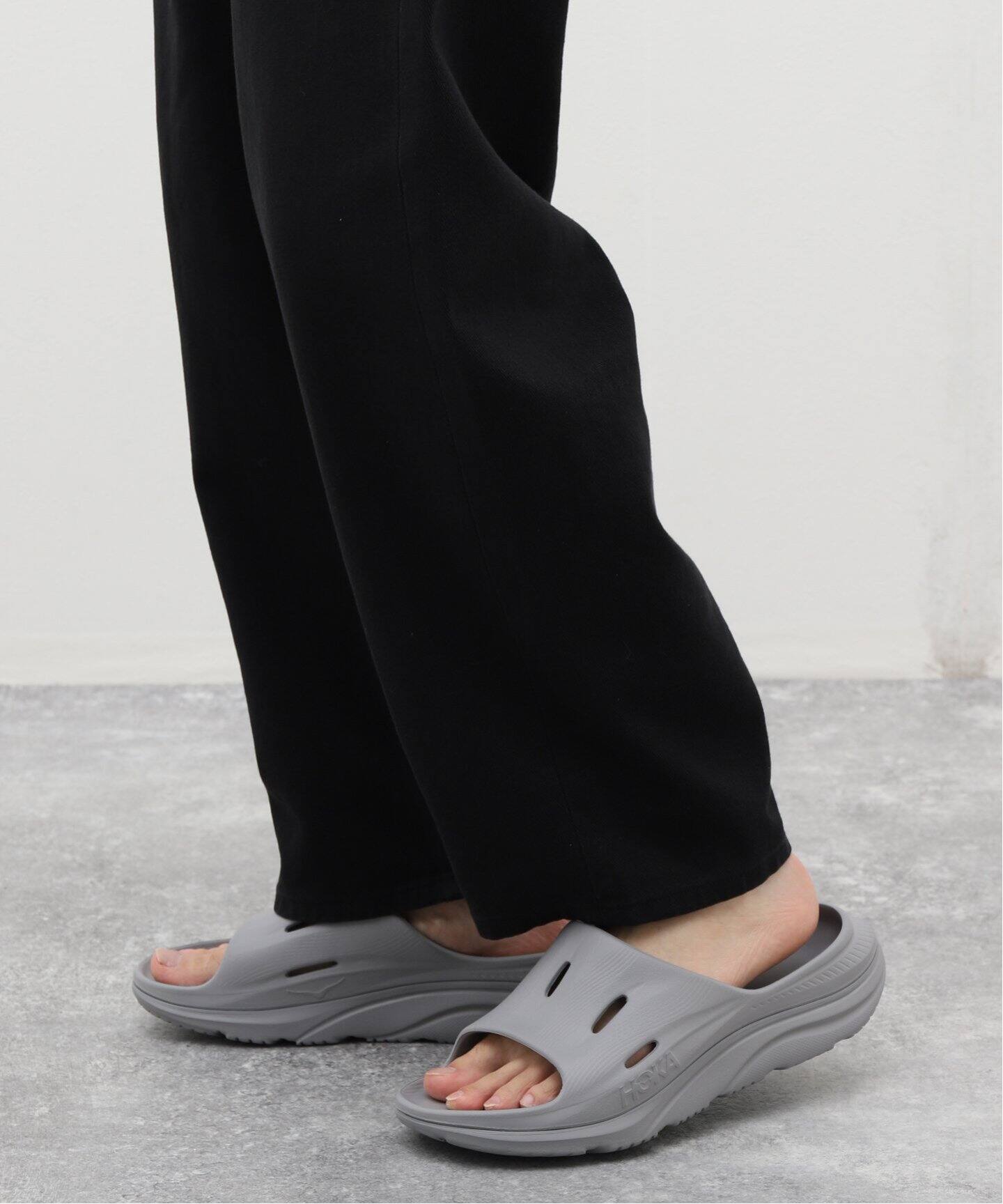 HOKA ONEONE / ホカ オネオネ ORA Recovery Slide 3 1135061（サンダル 