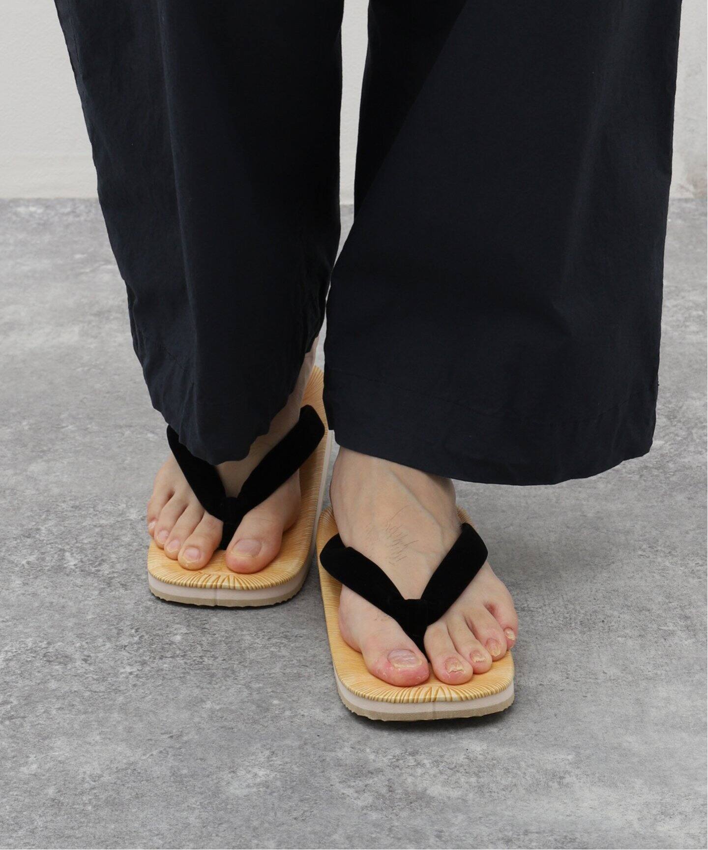 THRASHER / スラッシャー 雪駄 × LOGO（サンダル）｜JOURNAL STANDARD 