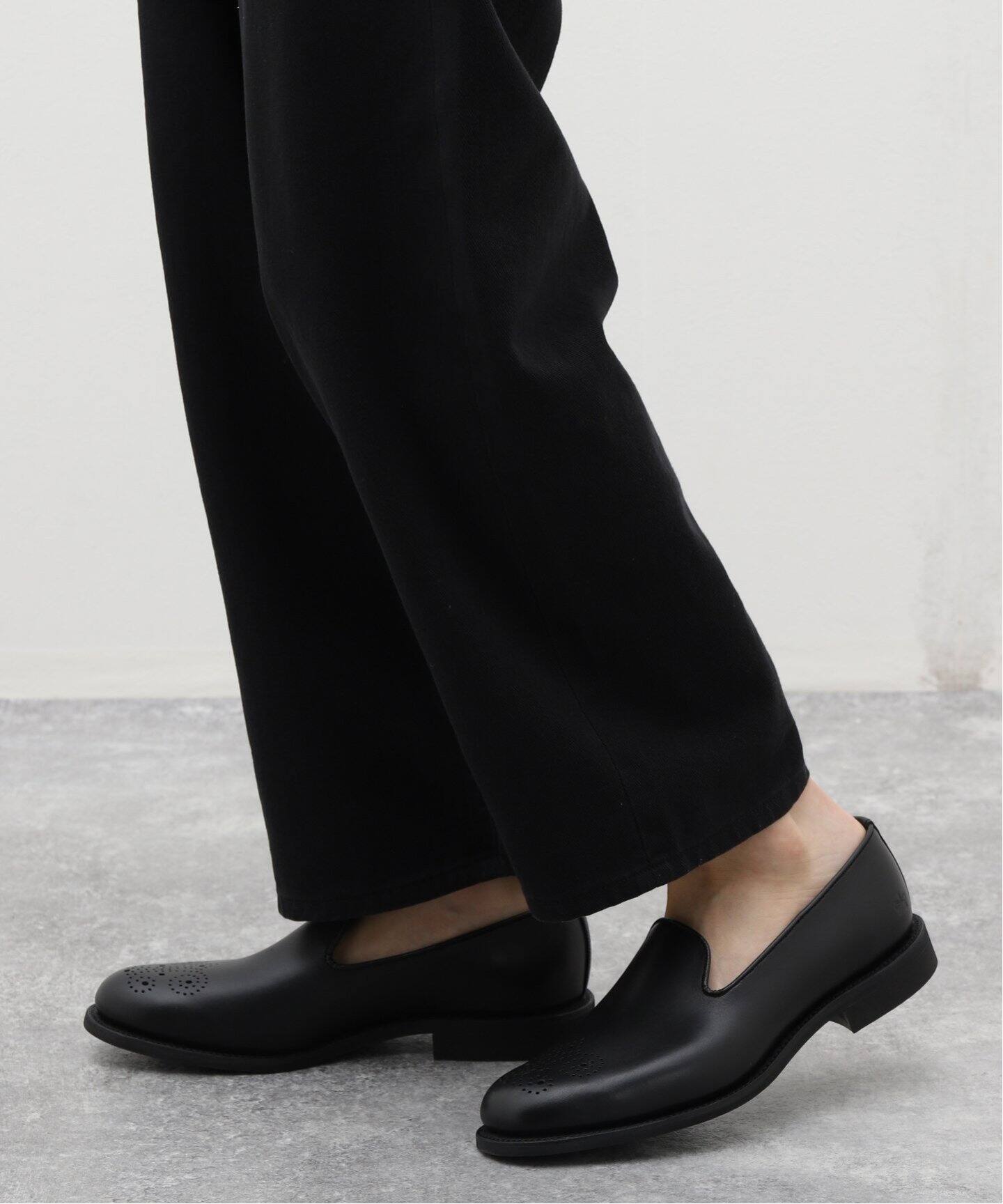 SANDERS / サンダース MEDALION SLIPPER SHOES（レザーシューズ 