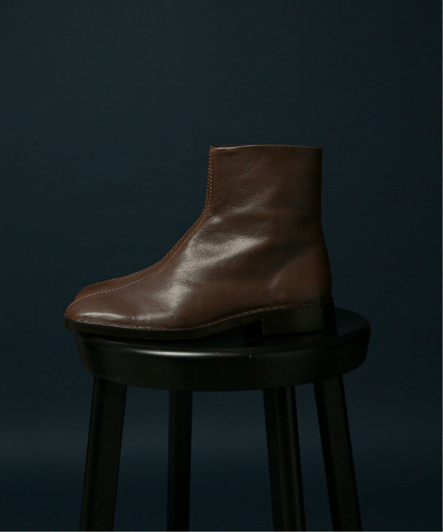 LEMAIRE / ルメール】PIPED ZIPPED BOOTS（ブーティ・ショートブーツ 