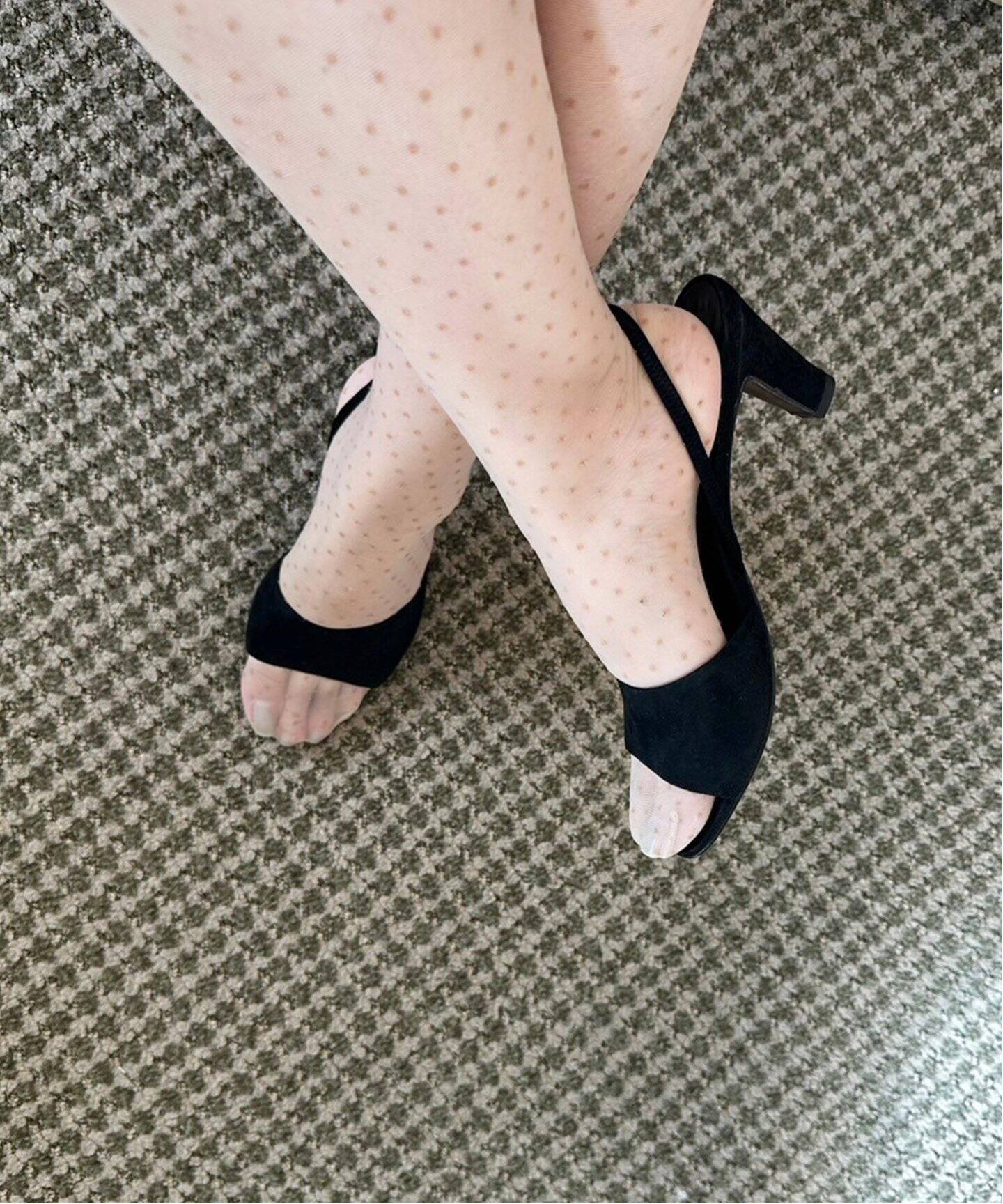 スウェード オープントゥサンダル（サンダル）｜EDIT.FOR LULU  