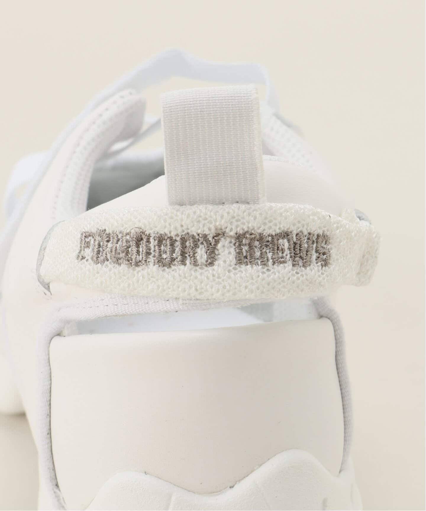 Foundry Mews/ファウンドリー ミューズ】white canvas shoes（その他 