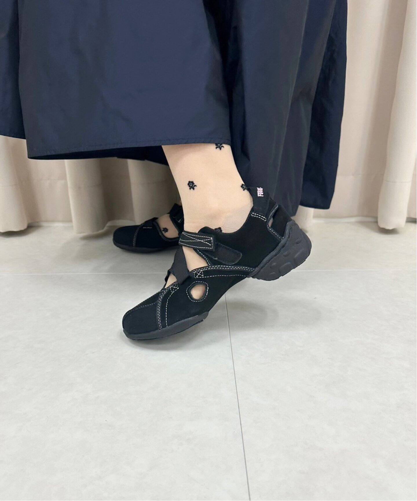 Foundry Mews/ファウンドリー ミューズ】別注canvas shoes（その他 