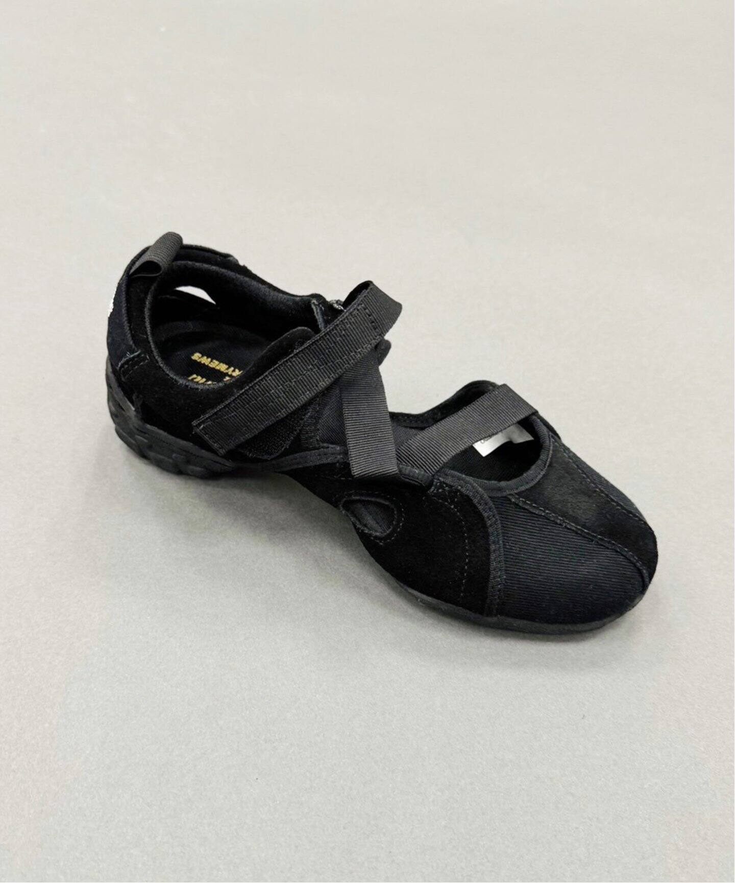 Foundry Mews/ファウンドリー ミューズ】別注 canvas shoes silver 