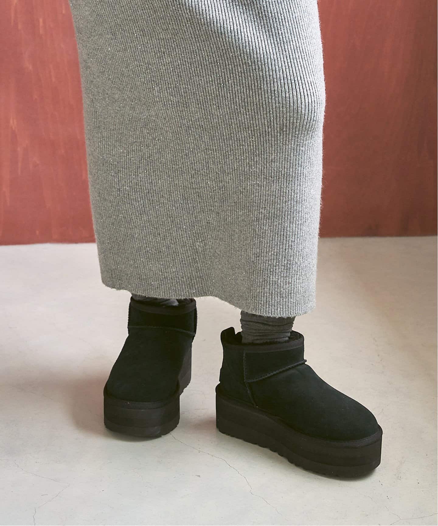 UGG(アグ)】W CLASSIC ULTRA MINI PLATFORM 【公式通販】