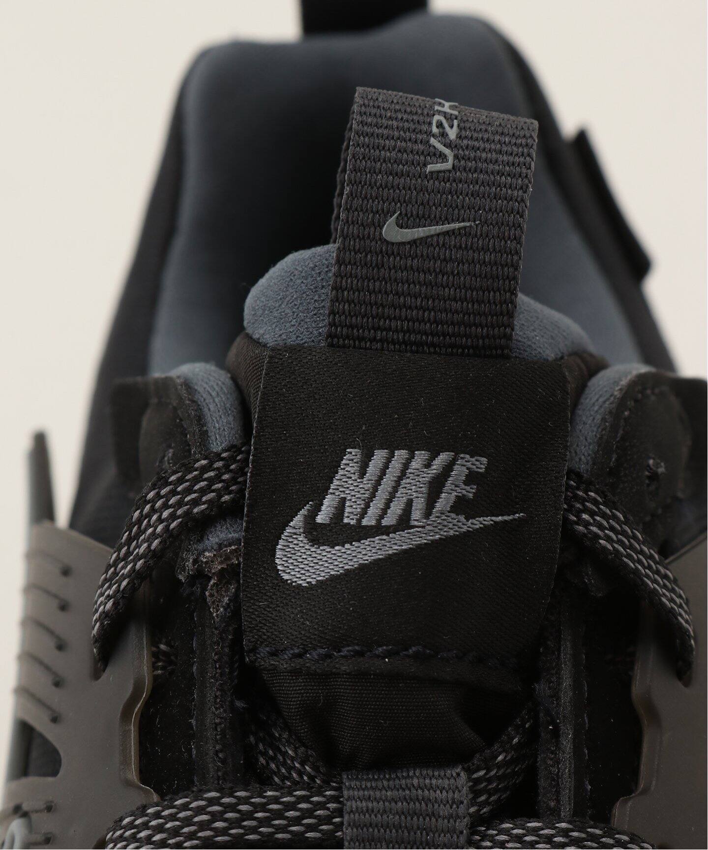 NIKE/ナイキ ウィメンズ V2Kラン ゴアテックス FZ2622-001（スニーカー 
