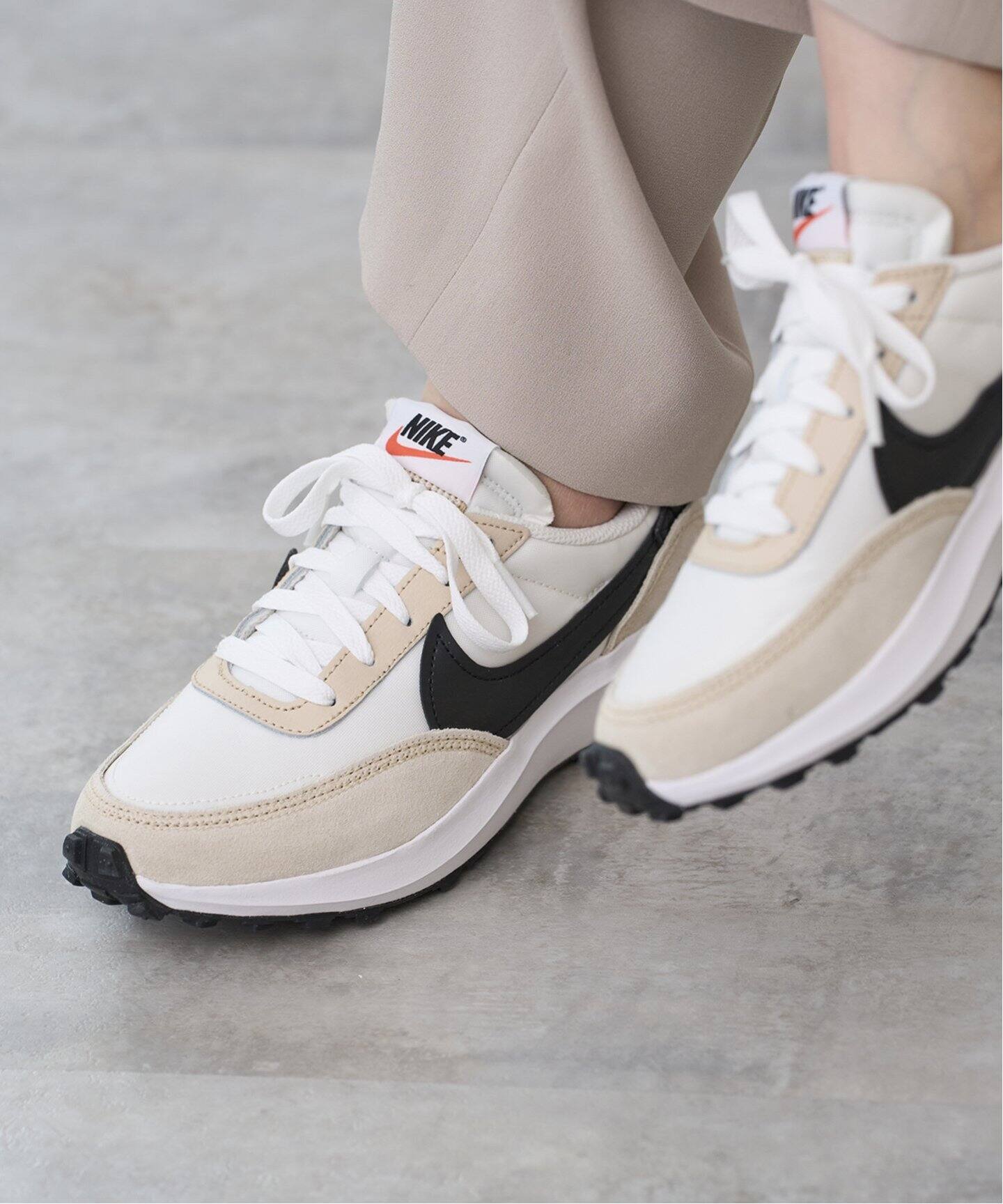 NIKE/ナイキ】ウィメンズワッフルデビュー DH9523-102（スニーカー 
