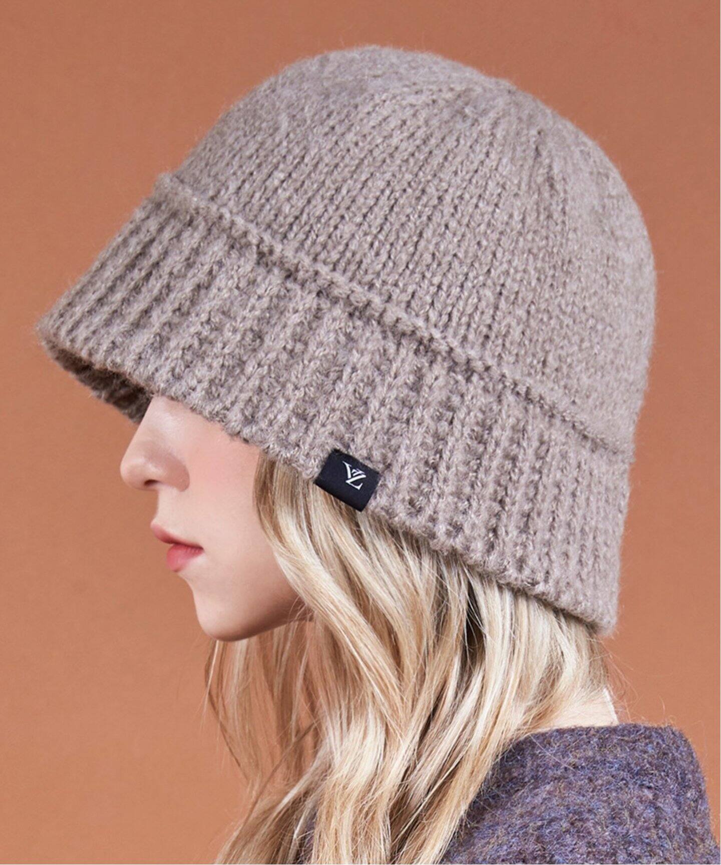 ★VARZAR★ Monogram Label Wool Knit Bucket Hat Gray Monogram Label Wool Knit Bucket Hat Gray - VARZAR | 60