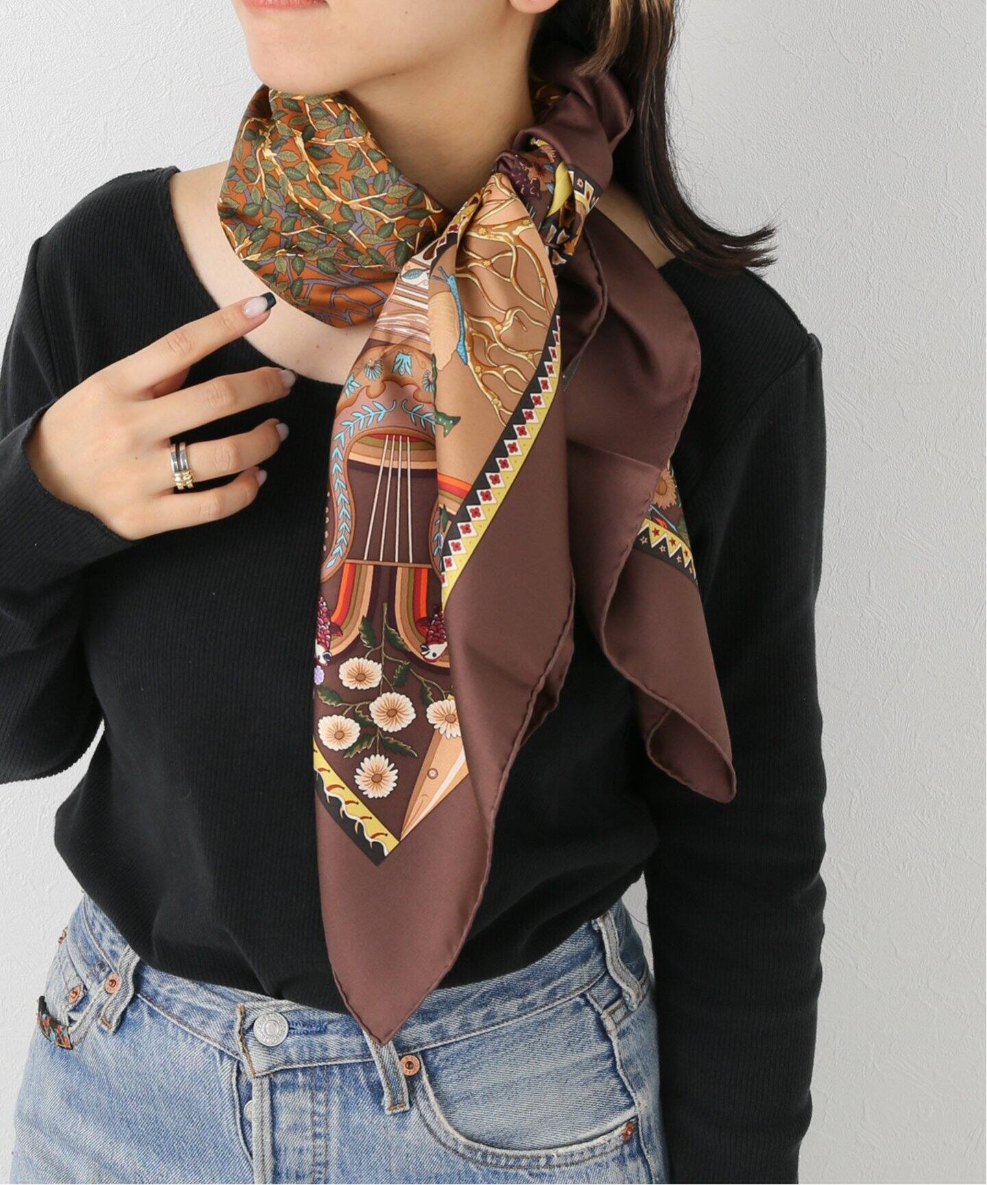 HERMES / エルメス】Axis Mundi / 世界の中心軸（スカーフ／バンダナ  