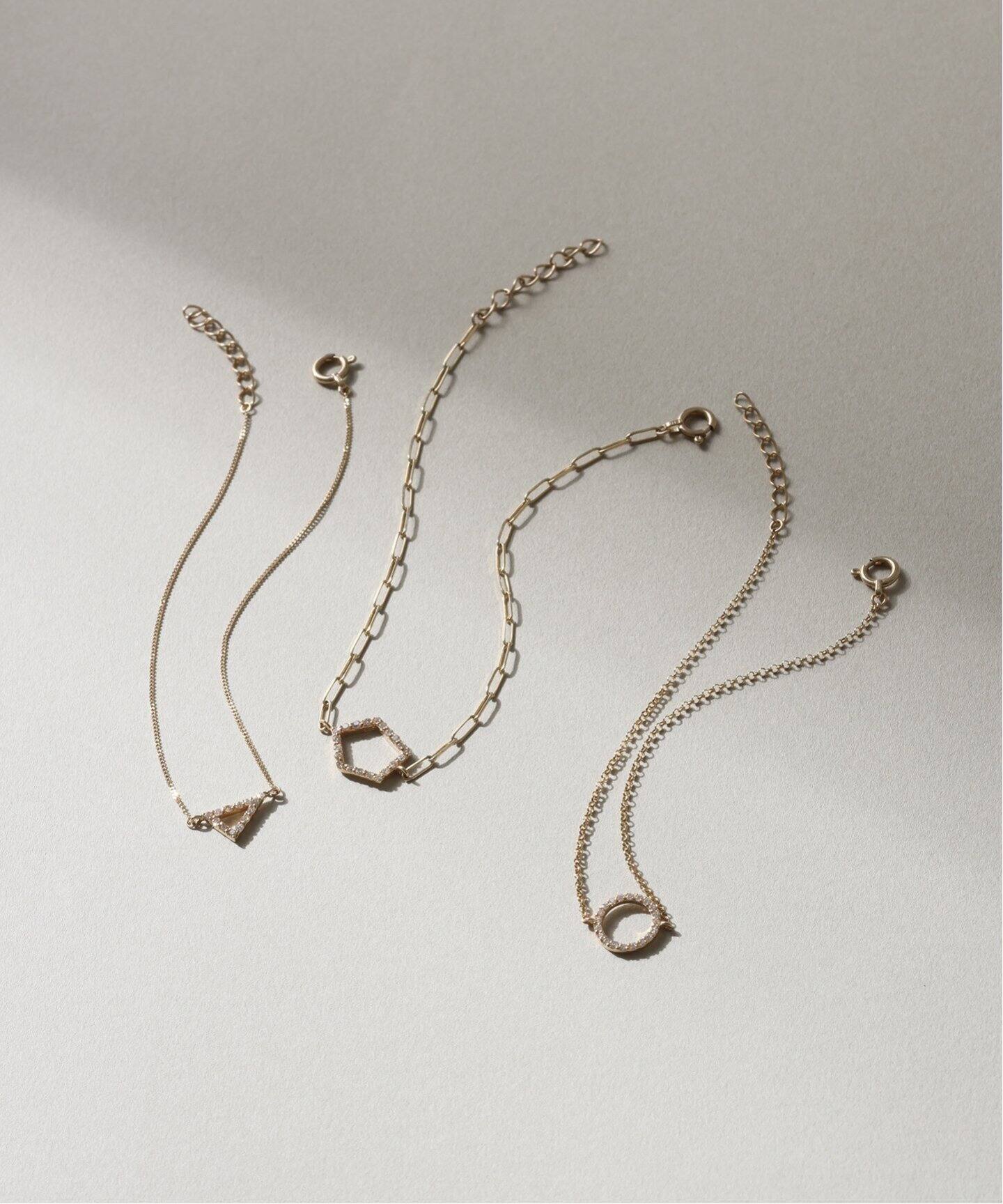 ♡夏アクセ♡人気完売♡Lilas♡K10YG♡バングル ブレスレット♡美品 