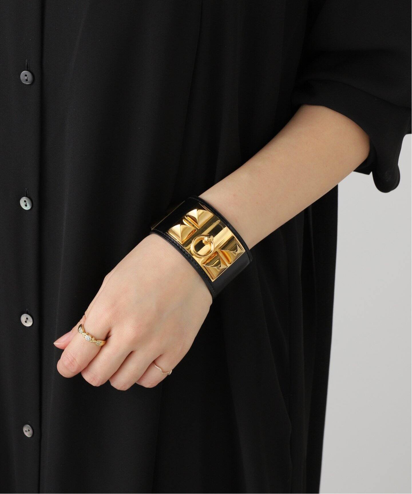 HERMES 生まれ エルメス ブレスレット・バングル - ゴールドx黒 【古着  