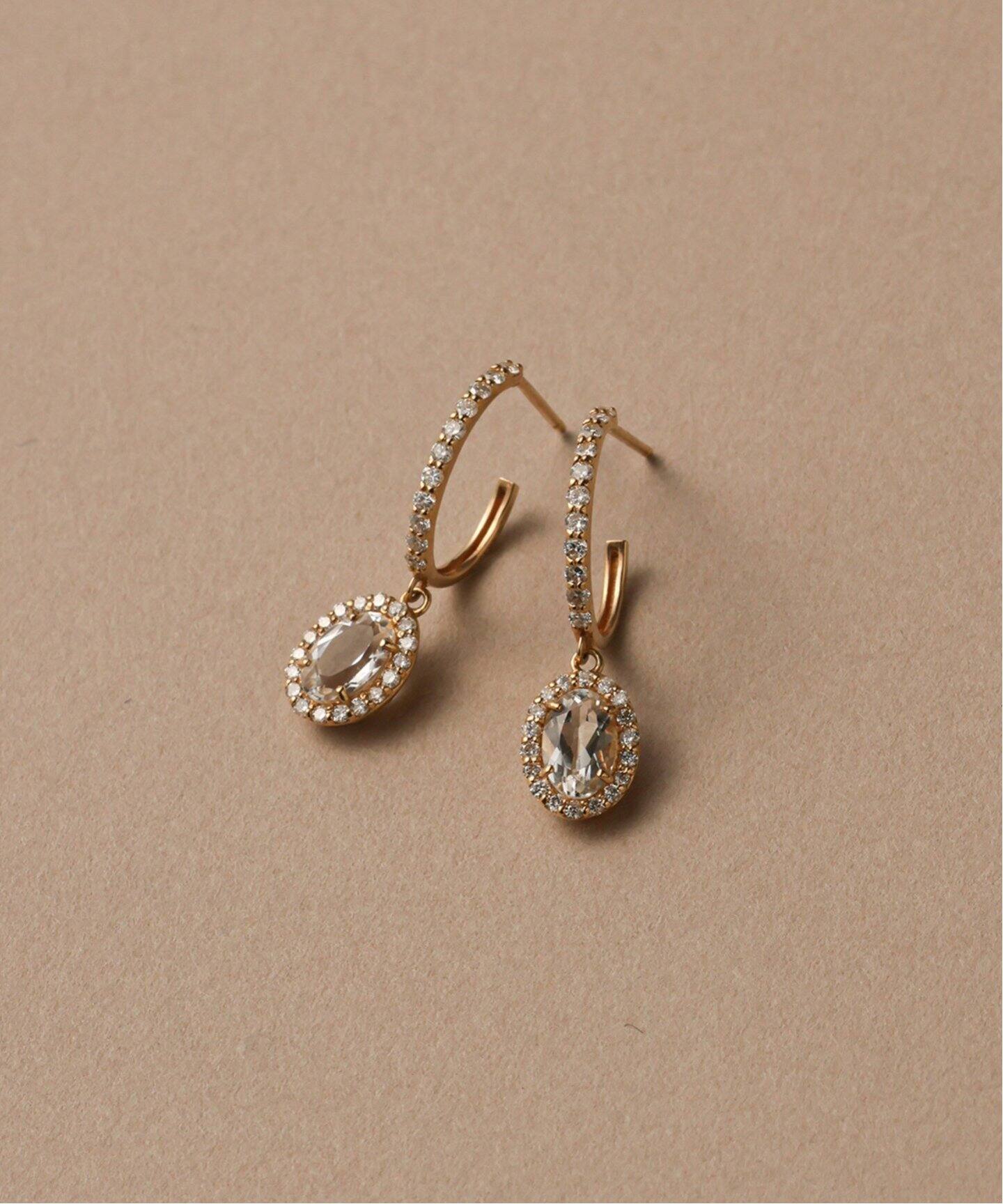 ホワイトトパーズメレダイヤC型ピアス K10(両耳)（ピアス（両耳用  