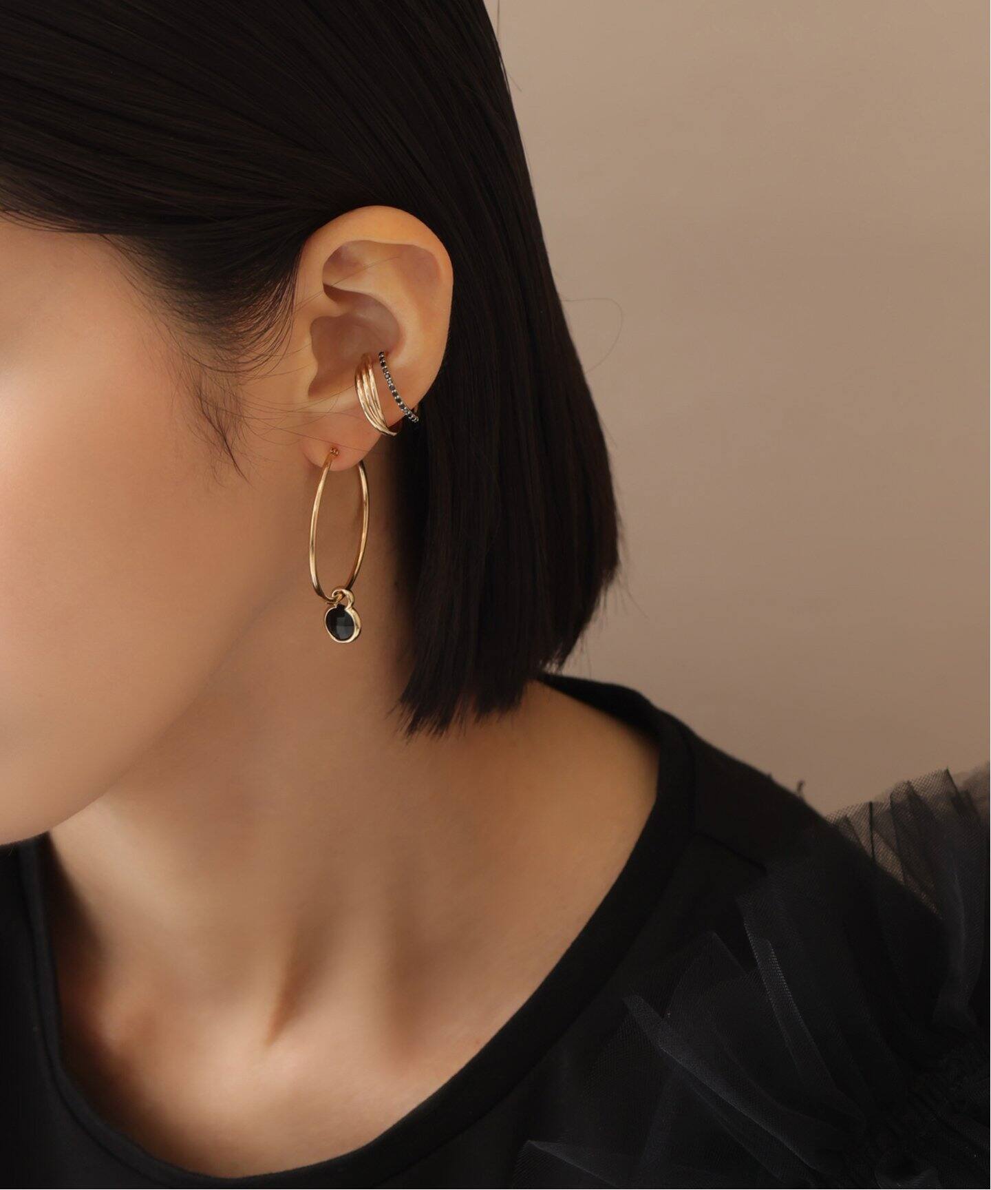 追加》オーバルブラックダイヤエタニティーイヤーカフK10（片耳  