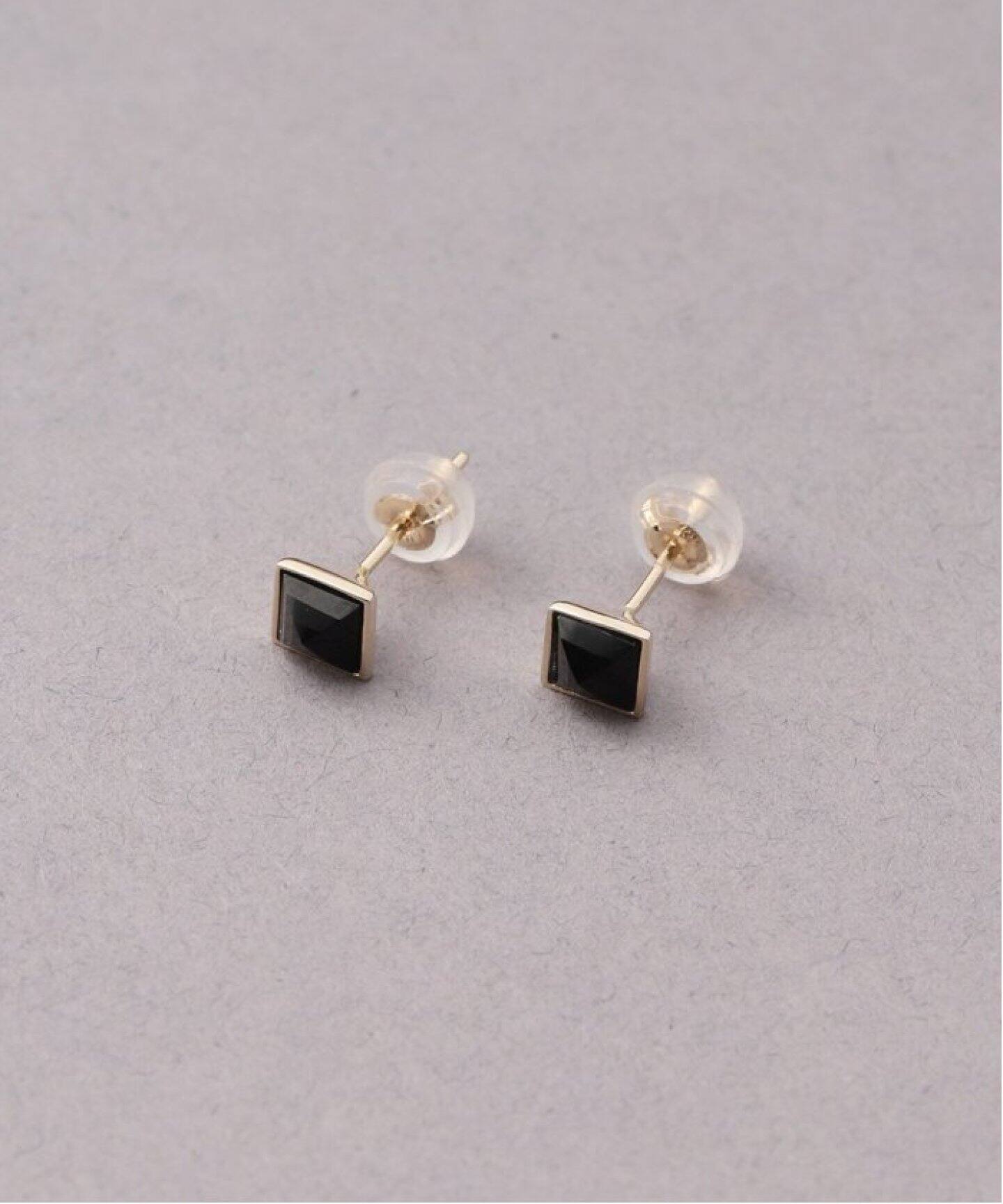 追加》オニキスピラミッドモチーフ4mmピアス K10（両耳）（ピアス（両 