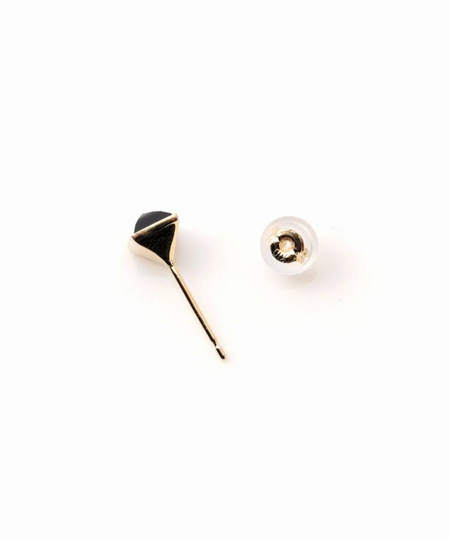追加》オニキスピラミッドモチーフ4mmピアス K10（両耳）（ピアス（両 