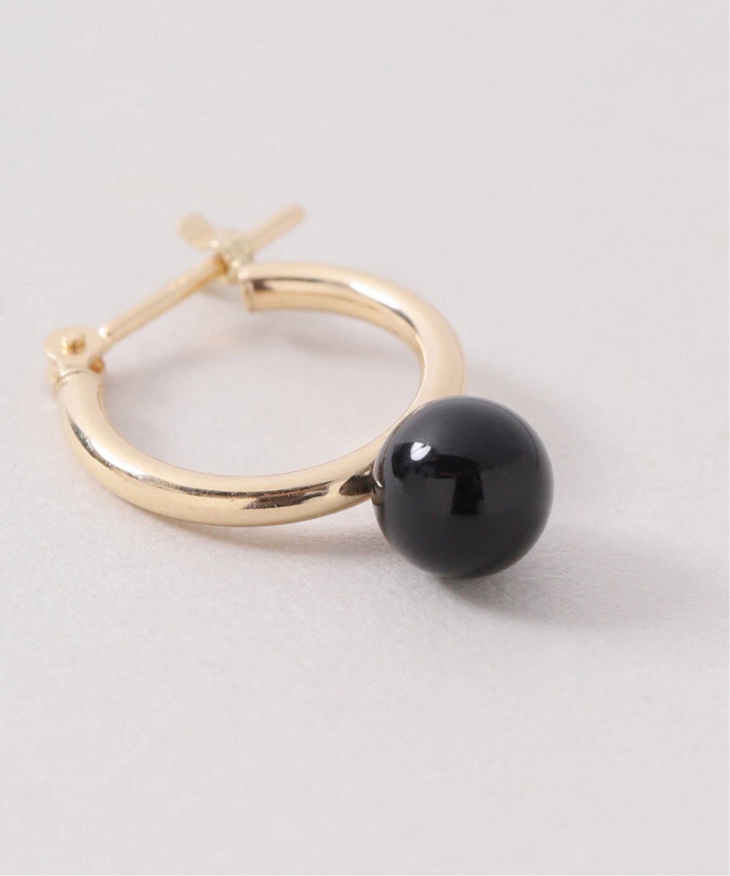 Lilas リラ パールフープピアスM K10 WEB限定》パールフープピアスM K10（両耳）（ピアス（両耳用
