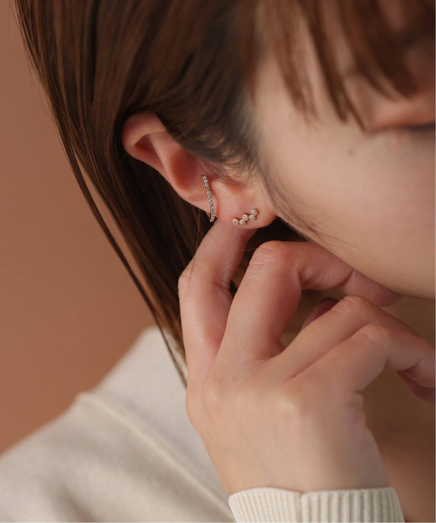 ブラウンダイヤウェーブピアス K10（両耳）（ピアス（両耳用 