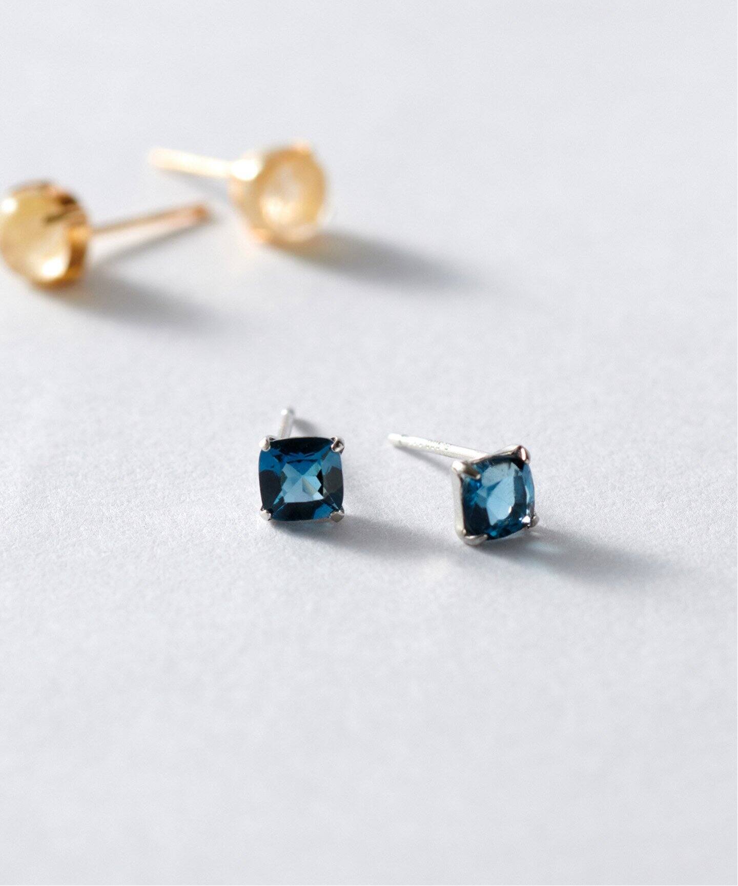 PT ロンドンブルートパーズ ピアス(両耳)（ピアス（両耳用 