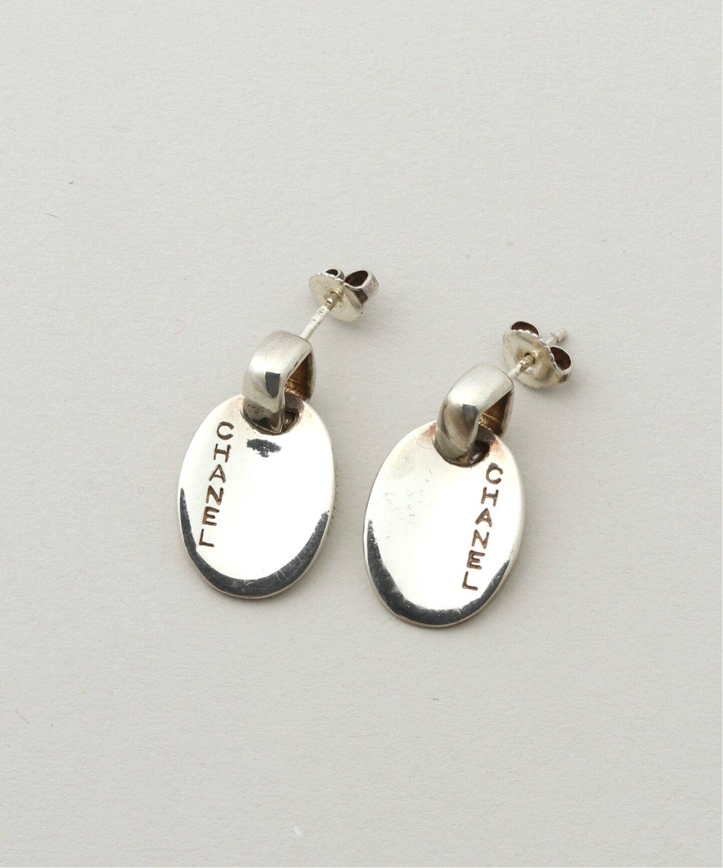 VINTAGE CHANEL/シャネル】ピアス oval plate logo(両耳)（ピアス（両  