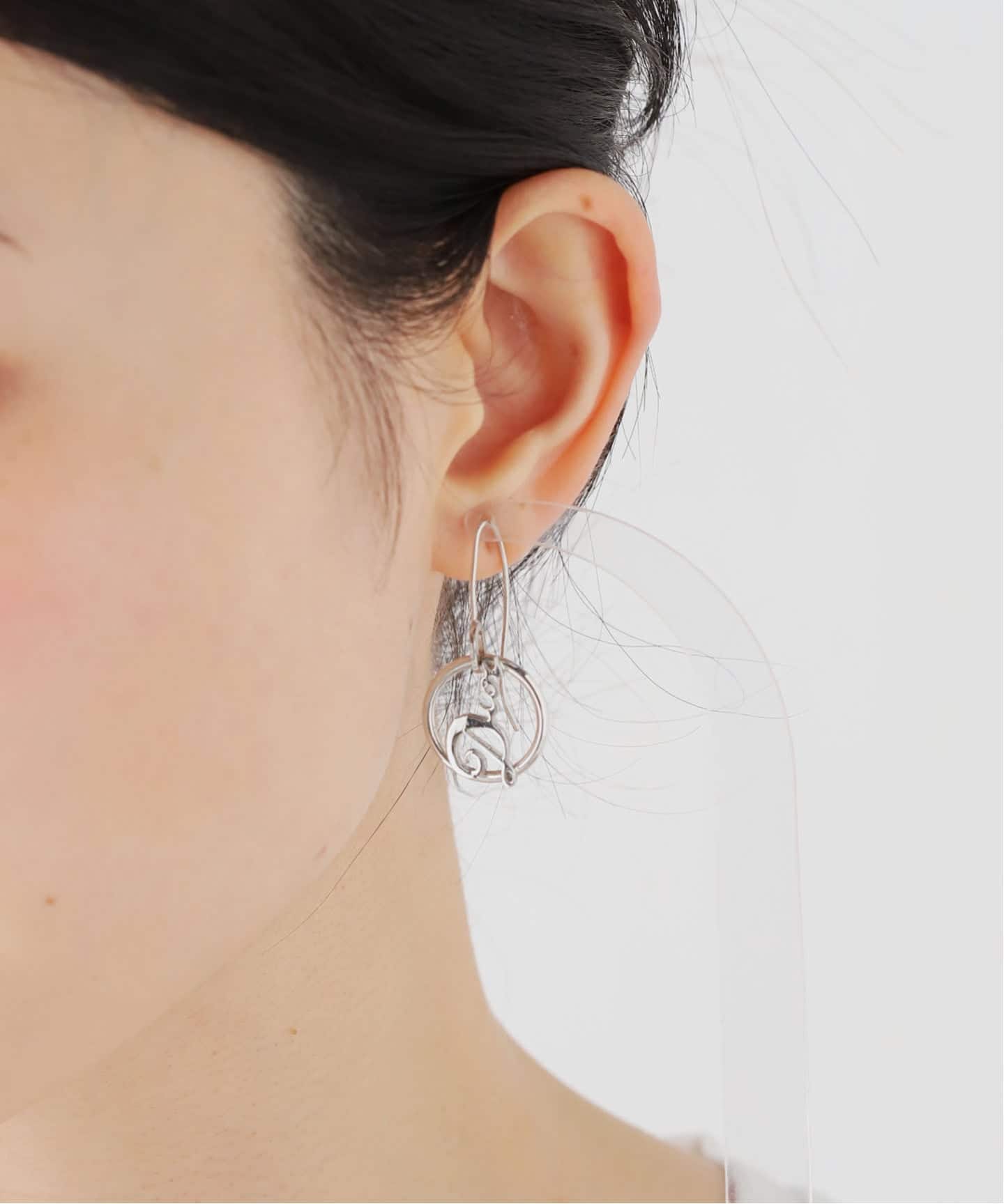 早い者勝ち‼️ディオール dior ピアス 両耳 キャッチ付き VINTAGE DIOR/ディオール】pierce big logo hook (両耳)（ピアス（両耳