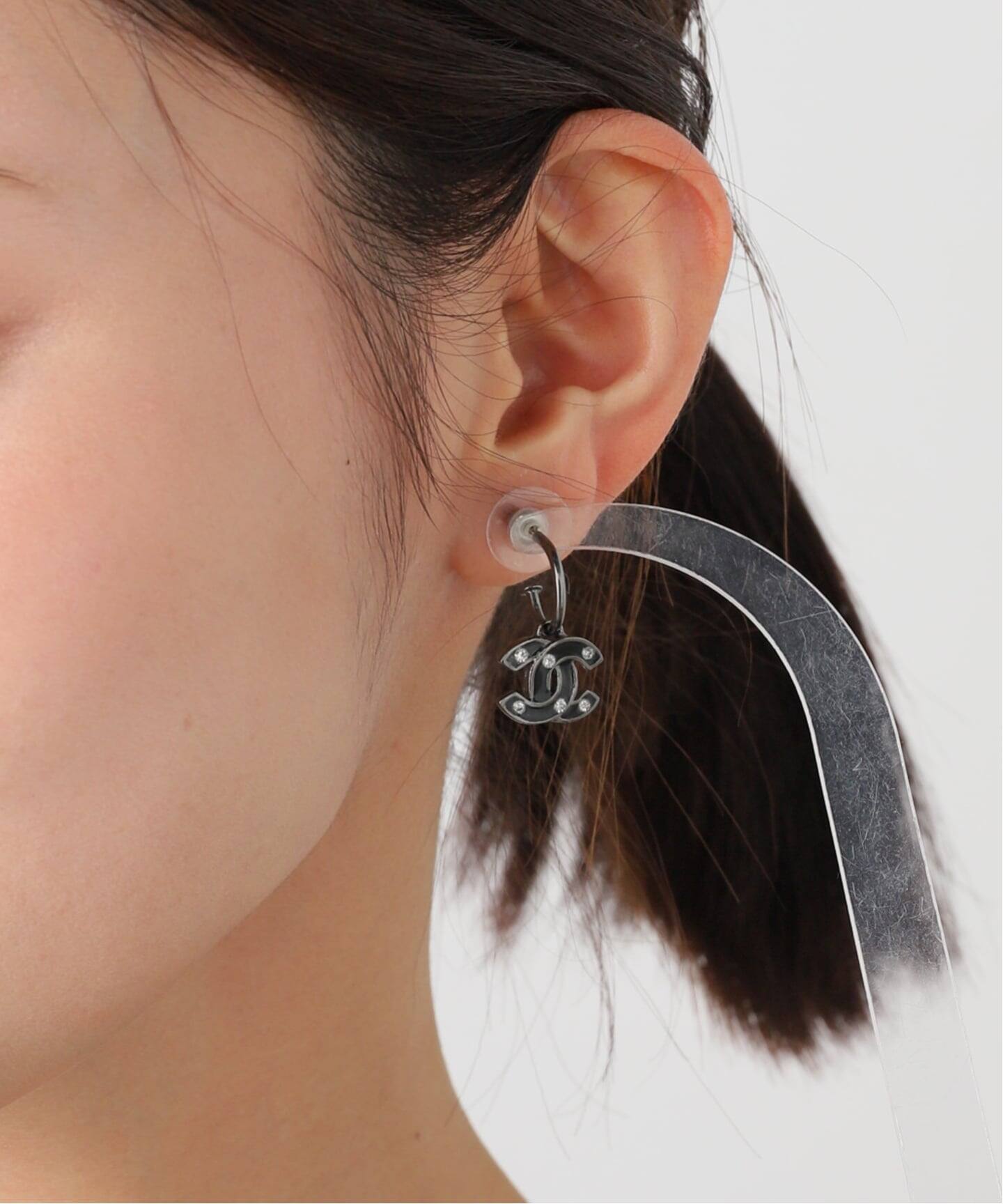 VINTAGE CHANEL/シャネル】pierce rs logo hoop (両耳)（ピアス（両耳