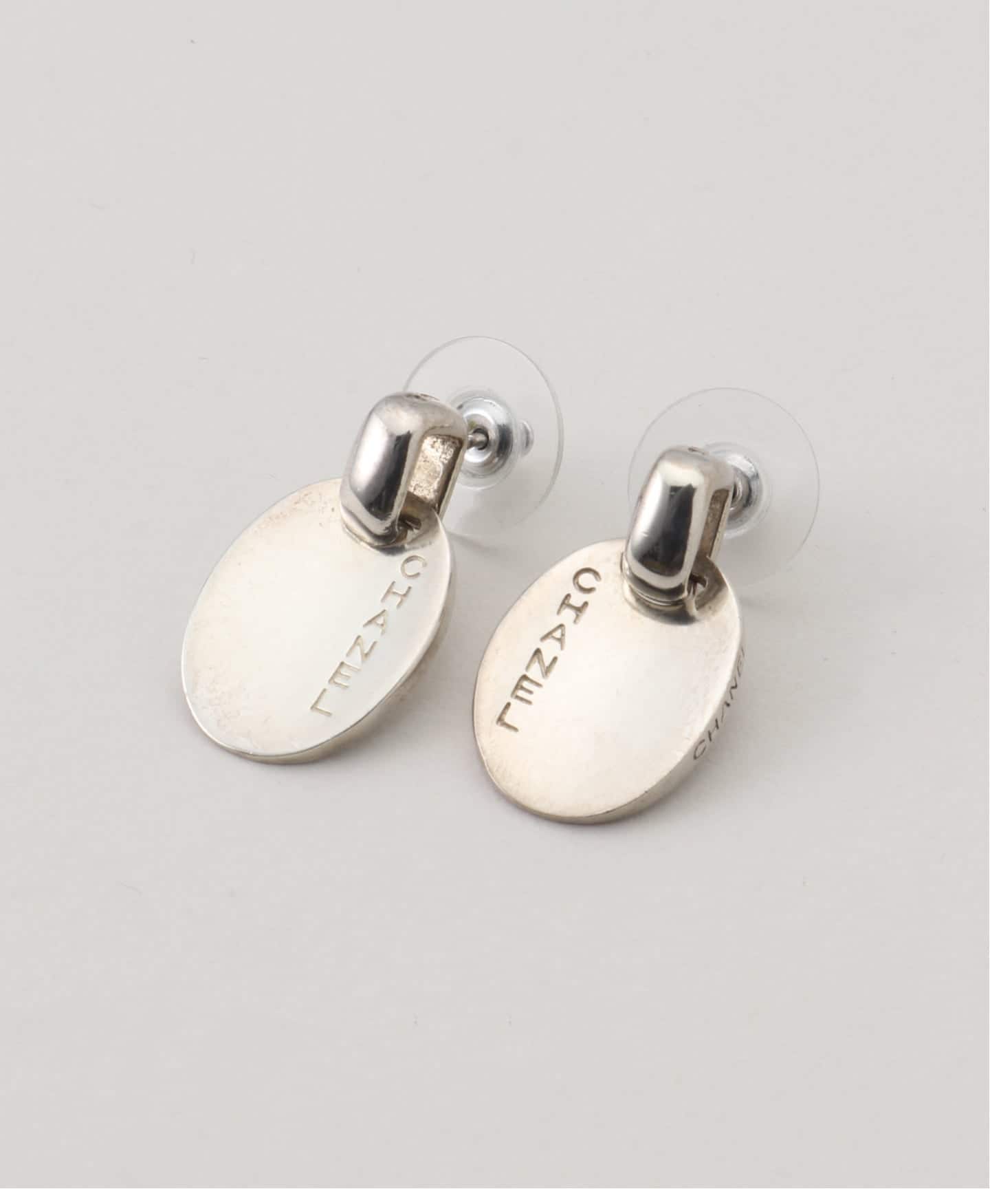 CHANEL ロゴデザイン ピアス(両耳用) ヴィンテージ シャネル ロゴデザイン ピアス(両耳用) Chanel ロゴモチーフ ピアス(両