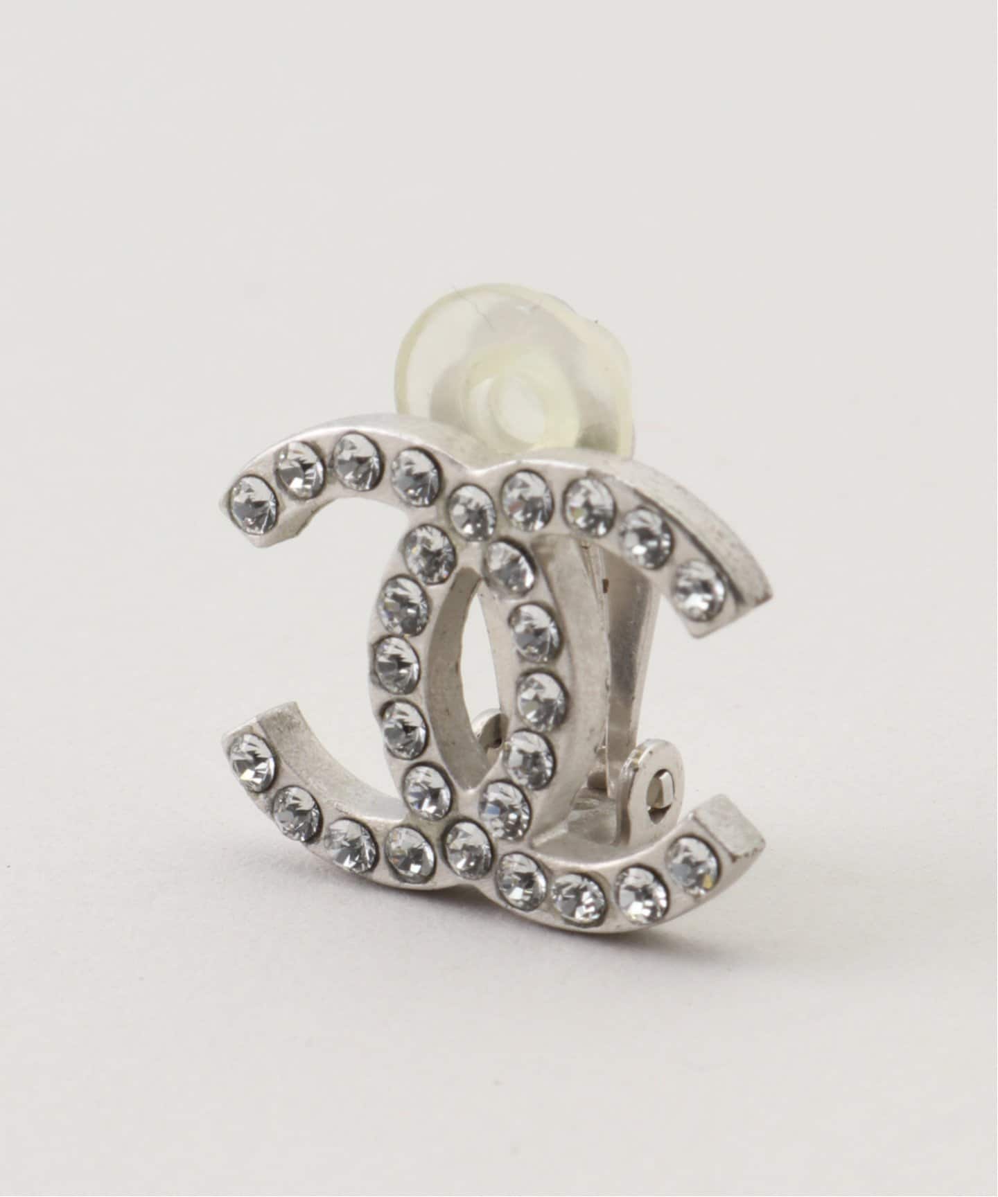 ⚪︎CHANEL シャネル ロゴ イヤリング シルバー 925 片耳 CHANEL シャネル ロゴイヤリング シルバー SILVER925 - メルカリ