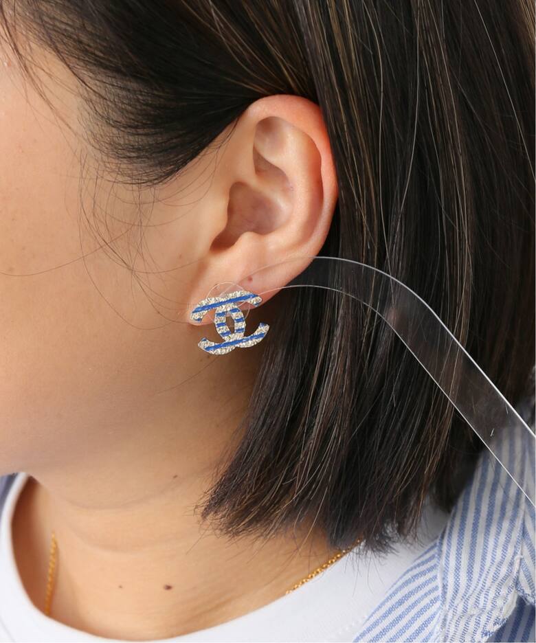 VINTAGE CHANEL/シャネル】pierce logo blue border(両耳)（ピアス（両 