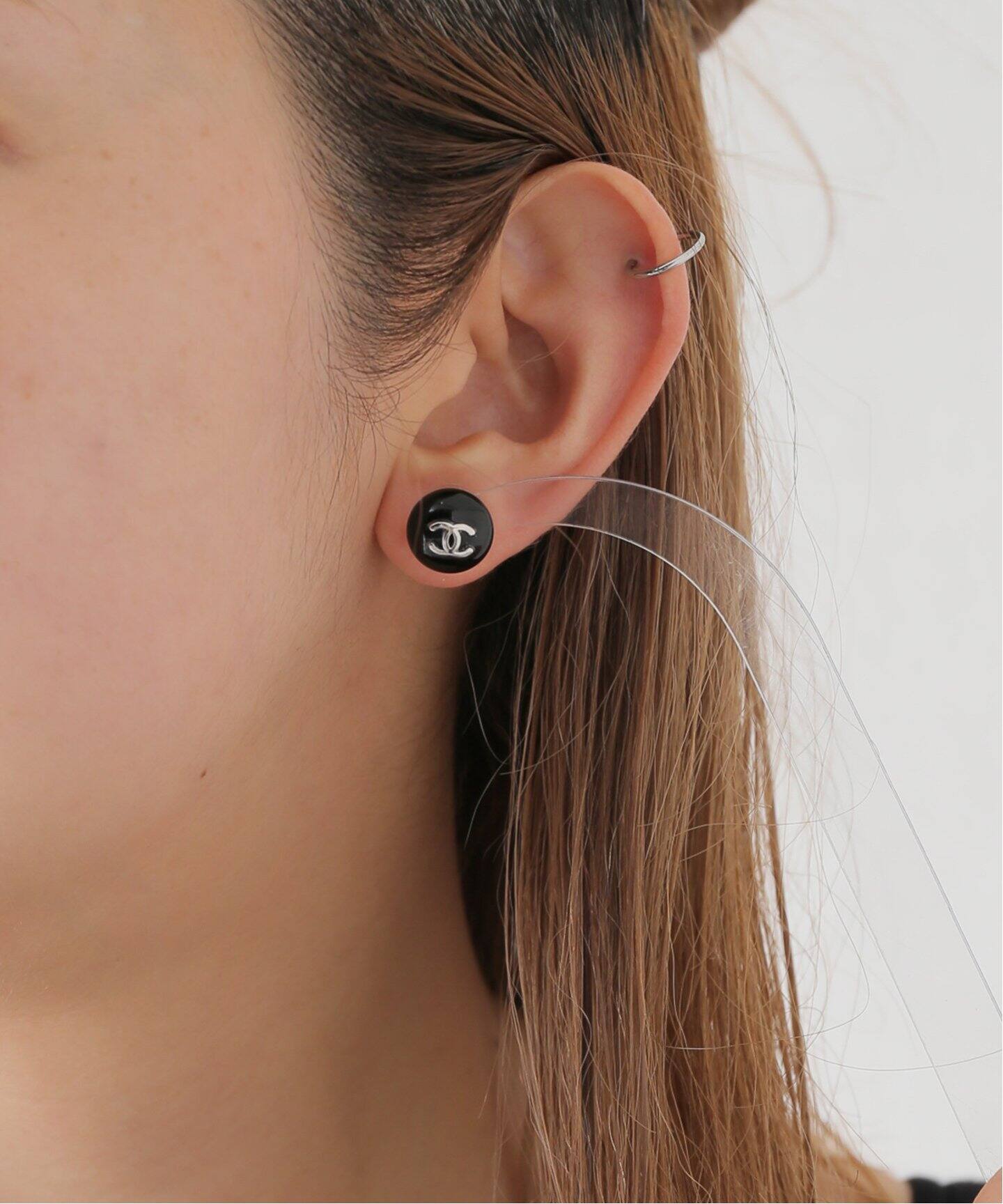 VINTAGE CHANEL/シャネル】 pierce logo black round(両耳)（ピアス  