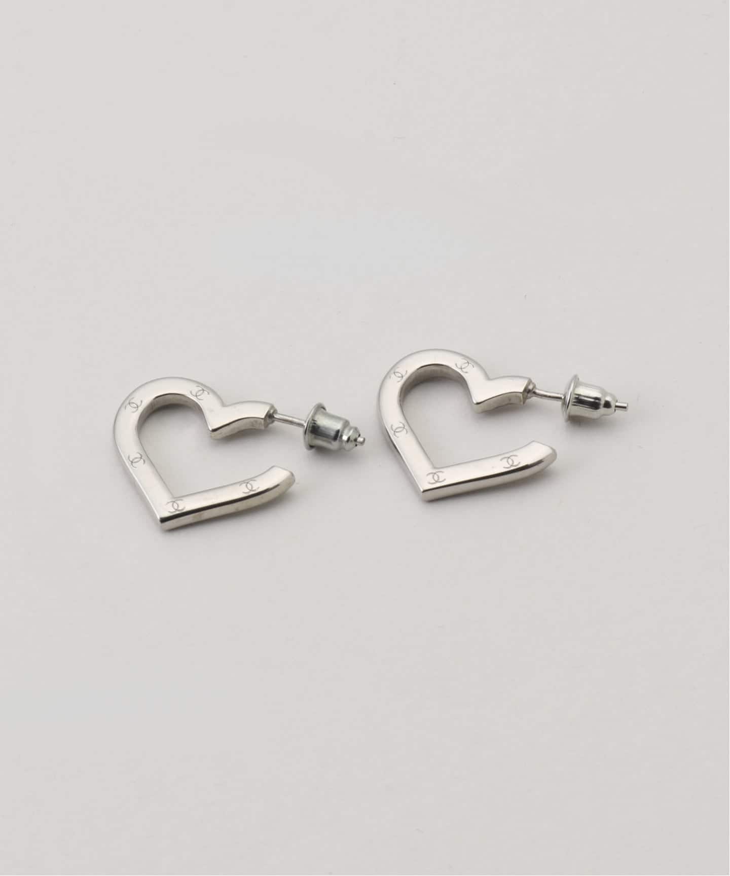 VINTAGE CHANEL/シャネル】pierce heart hoop logo(両耳)（ピアス（両