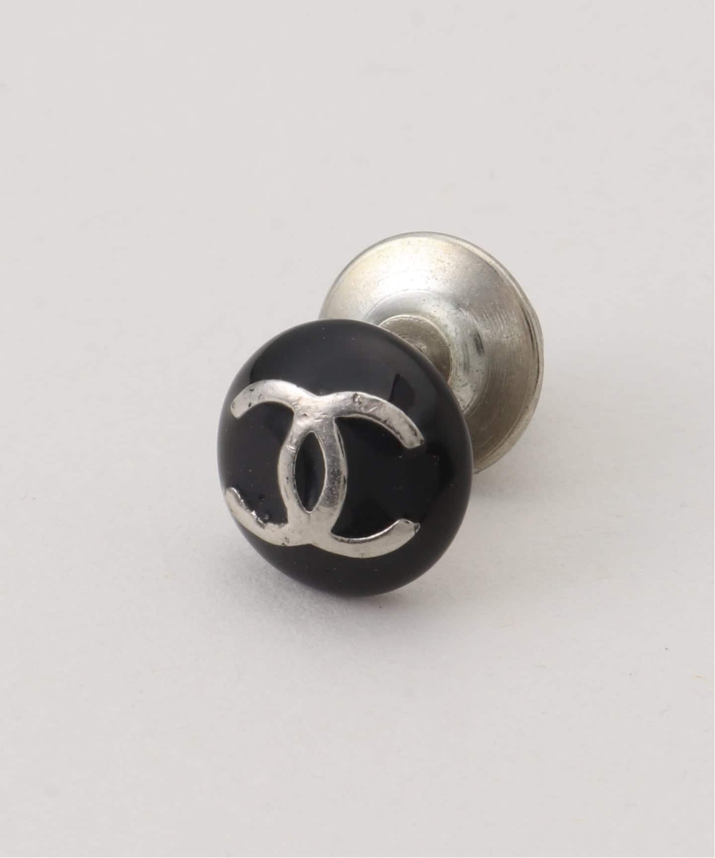 CHANEL シャネル　ヴィンテージ　コサージュ VINTAGE CHANEL/シャネル】 brooch logo black round（コサージュ