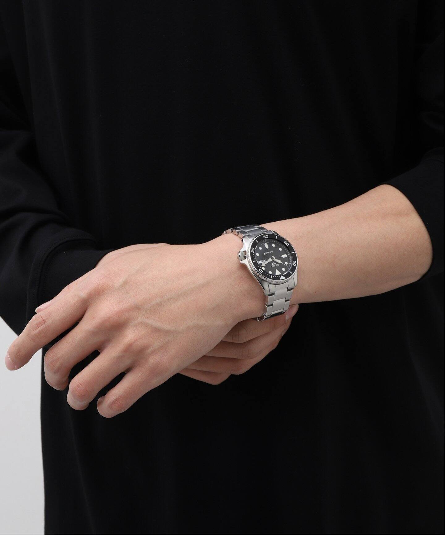 SEIKO / セイコー】5 SPORTS SBSA225 Black dial Mid size（新品 