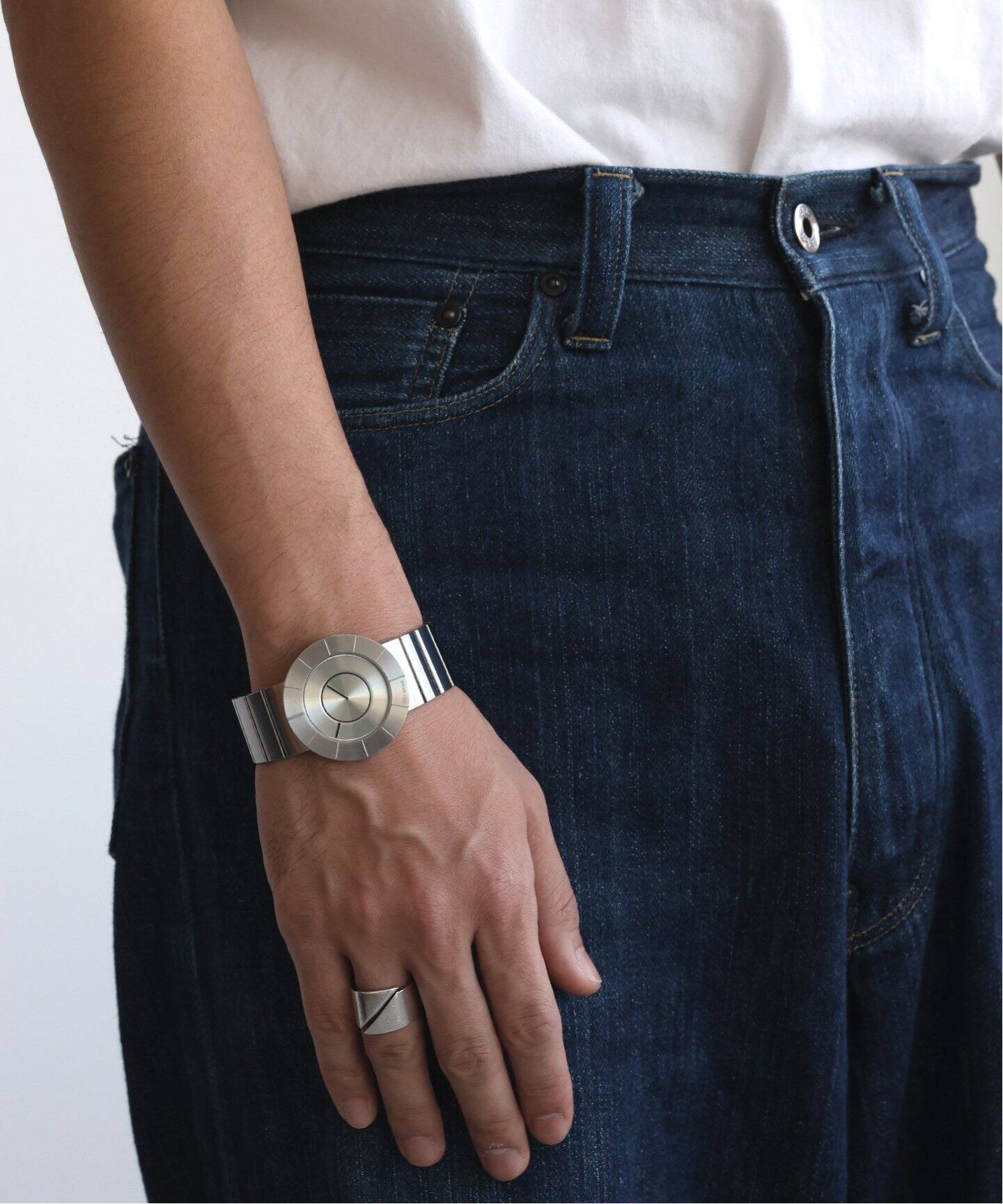 Web限定》【ISSEY MIYAKE / イッセイミヤケ】TO NYON001 Silver（新品  