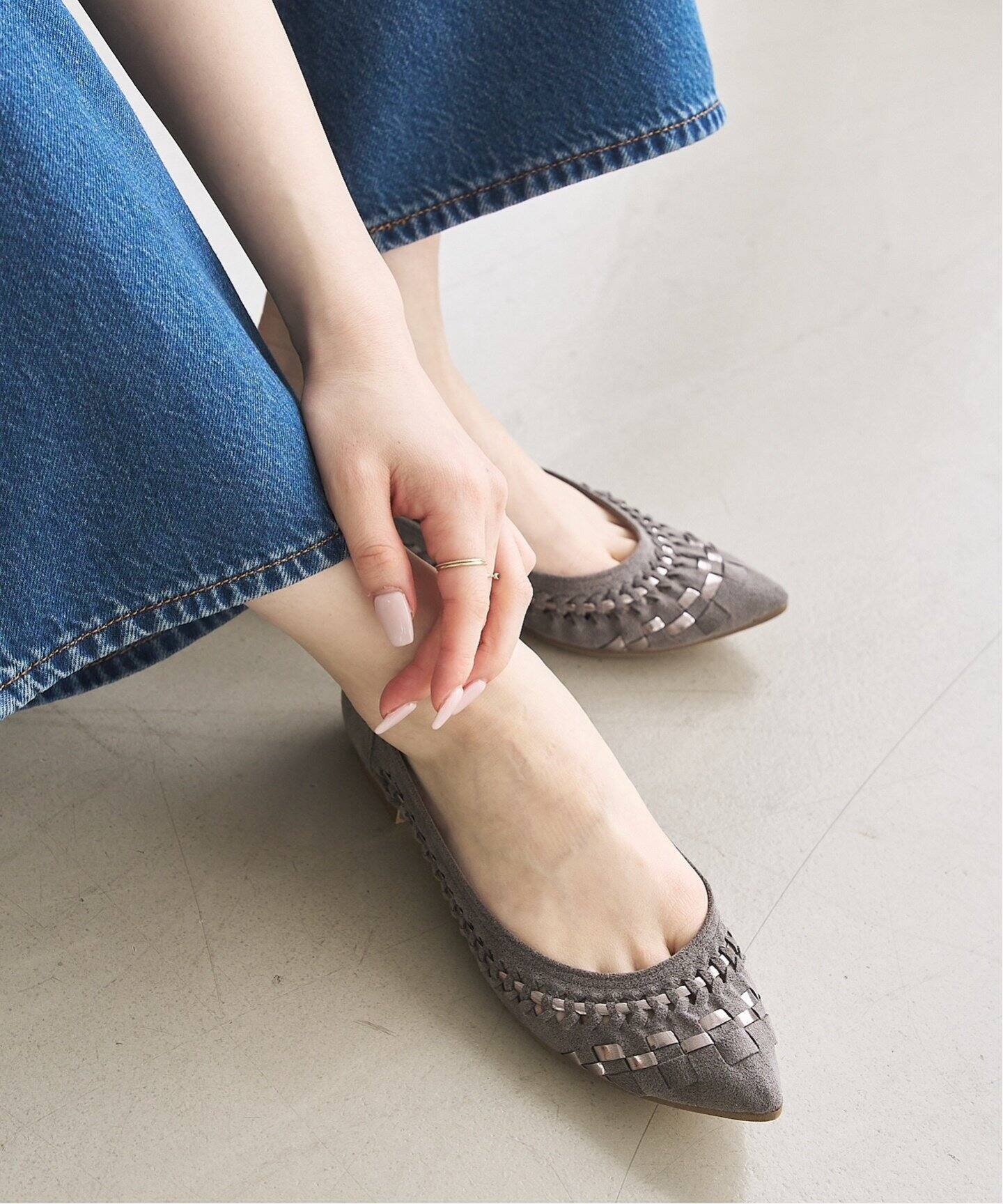 シャテル chatelles✨ダークラメのポインテッド・フラットシューズ23cm 