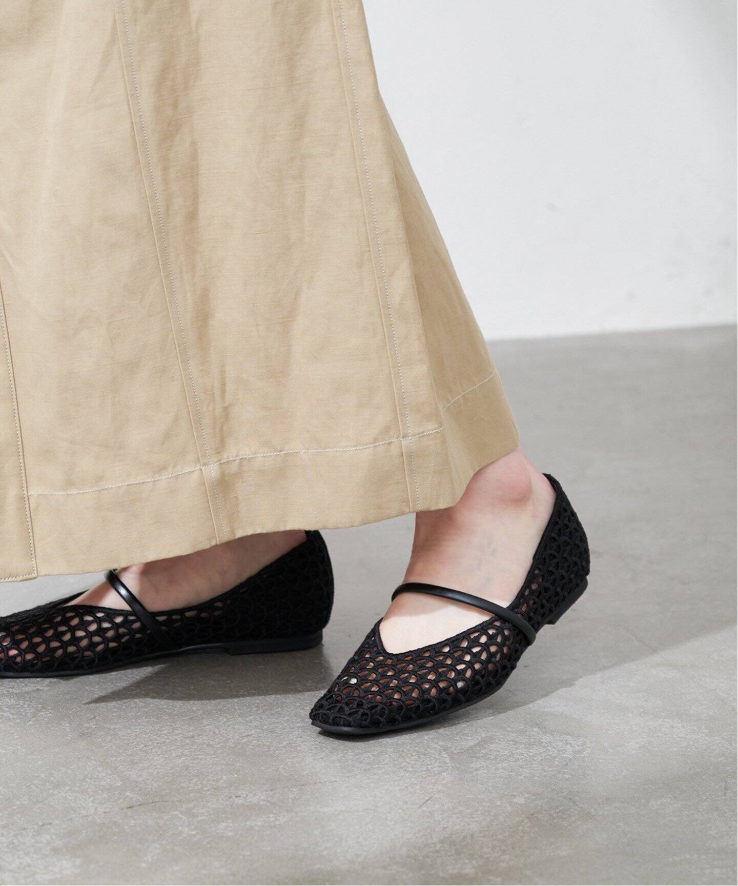 ザラ スクエアフラットシューズ39サイズ （カンペール CAMPER RIGHT  