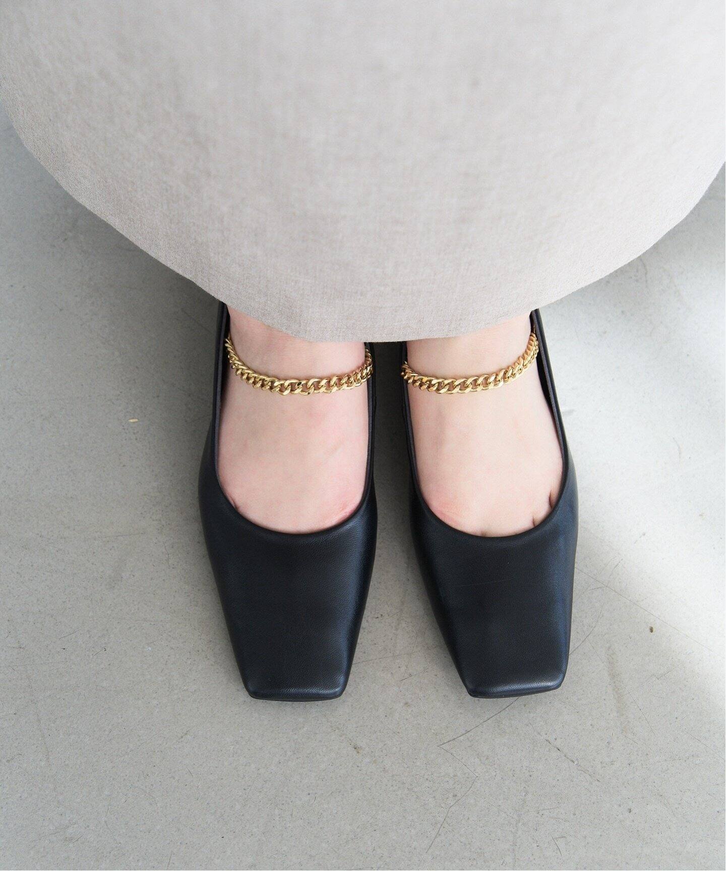 TAEKO HIGASHIHARA×LE TALONレザースクエアメリージェーンフラット 