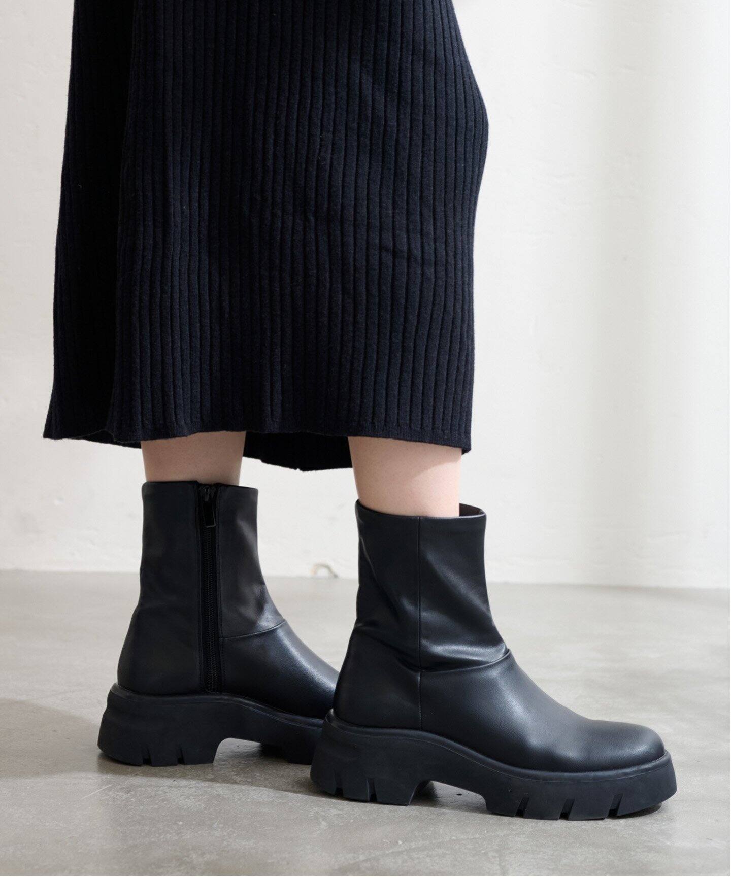 6cmボリュームソールフィットショートブーツ（ブーティ・ショート  
